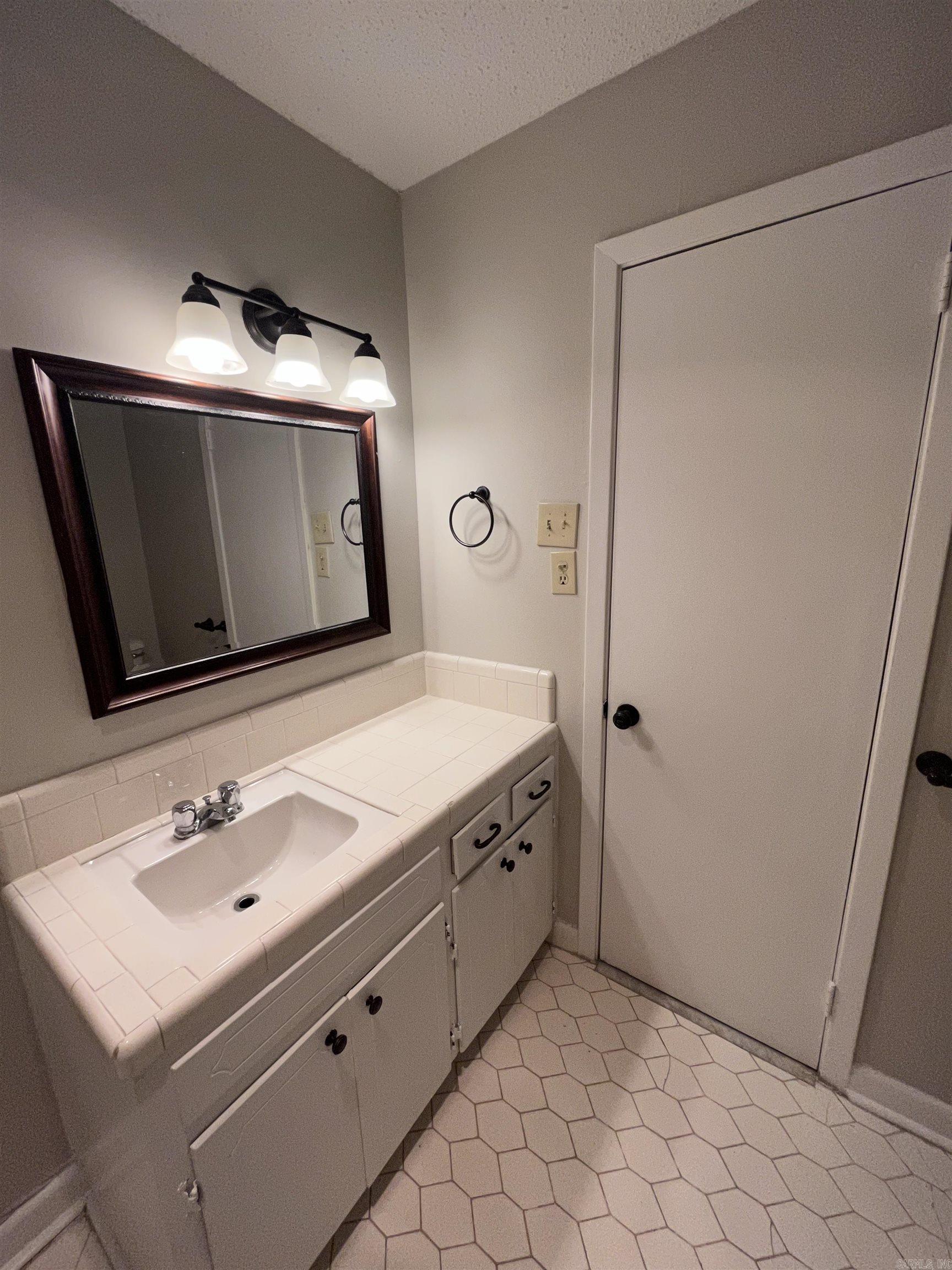 Pulaski Heights - Residential Lease