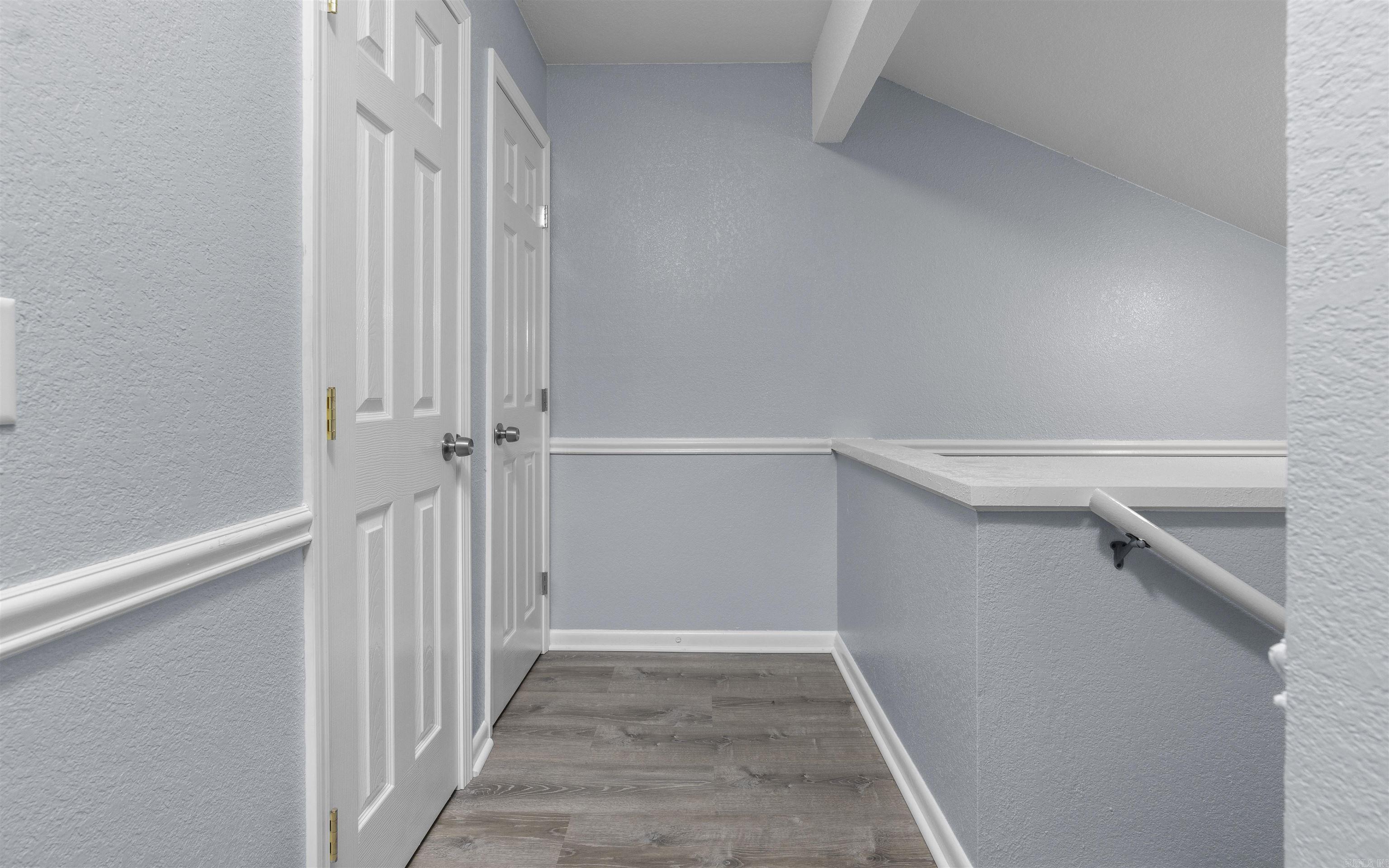 VALENCIA COURTS - Residential