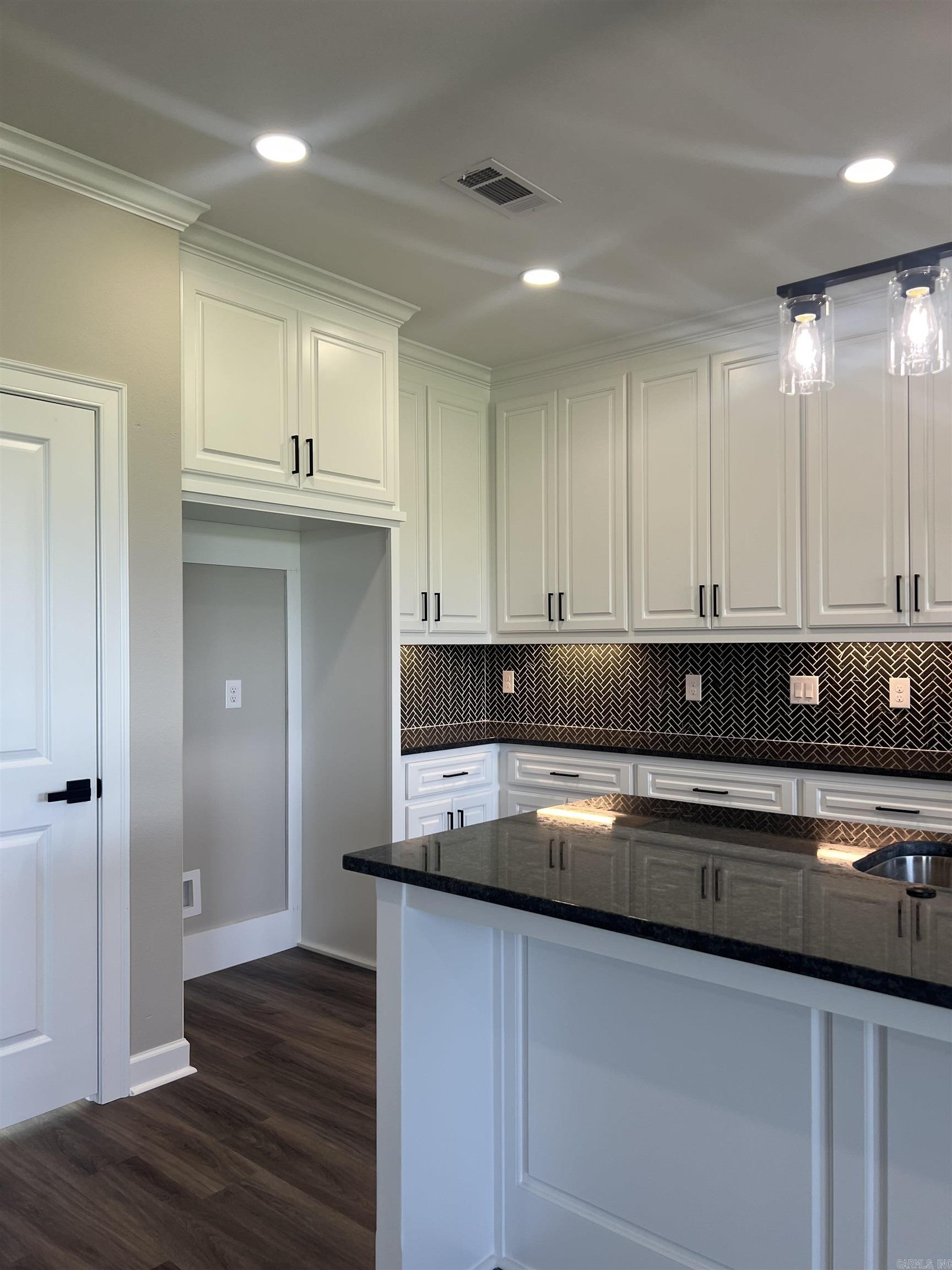 ASHLEY DOWNS - Residential