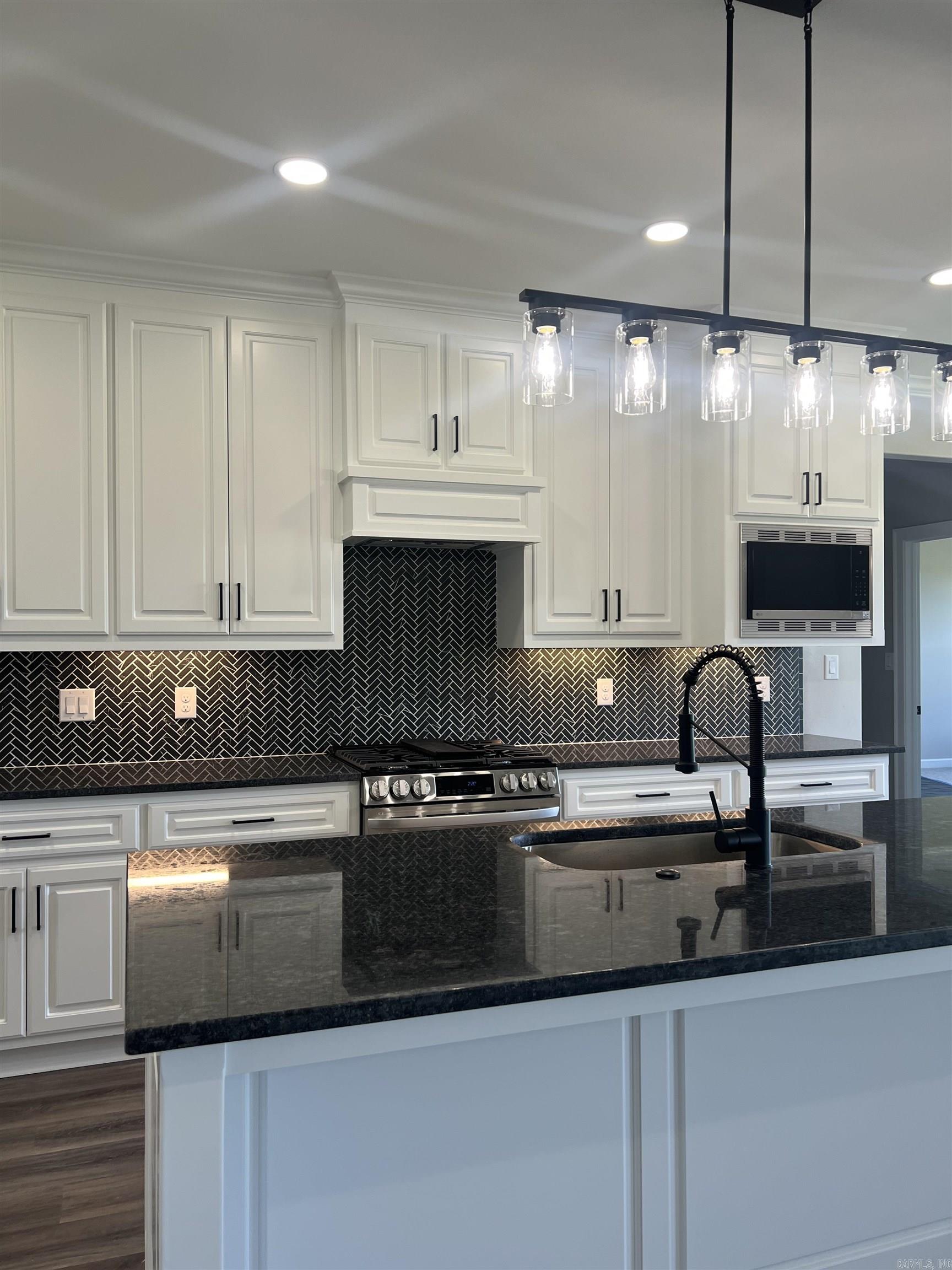 ASHLEY DOWNS - Residential