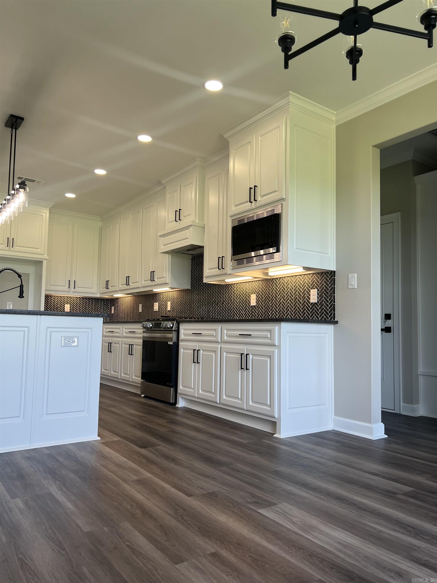 ASHLEY DOWNS - Residential