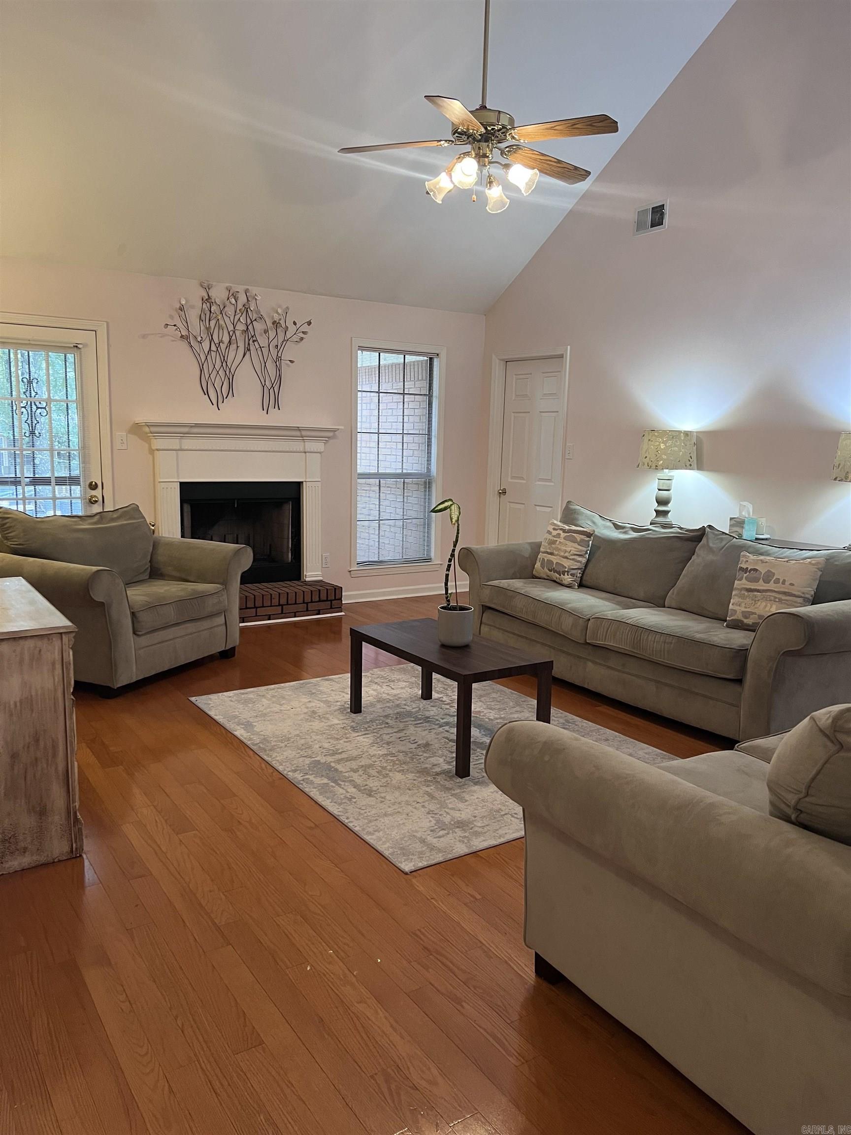 Smoking Oaks - Residential