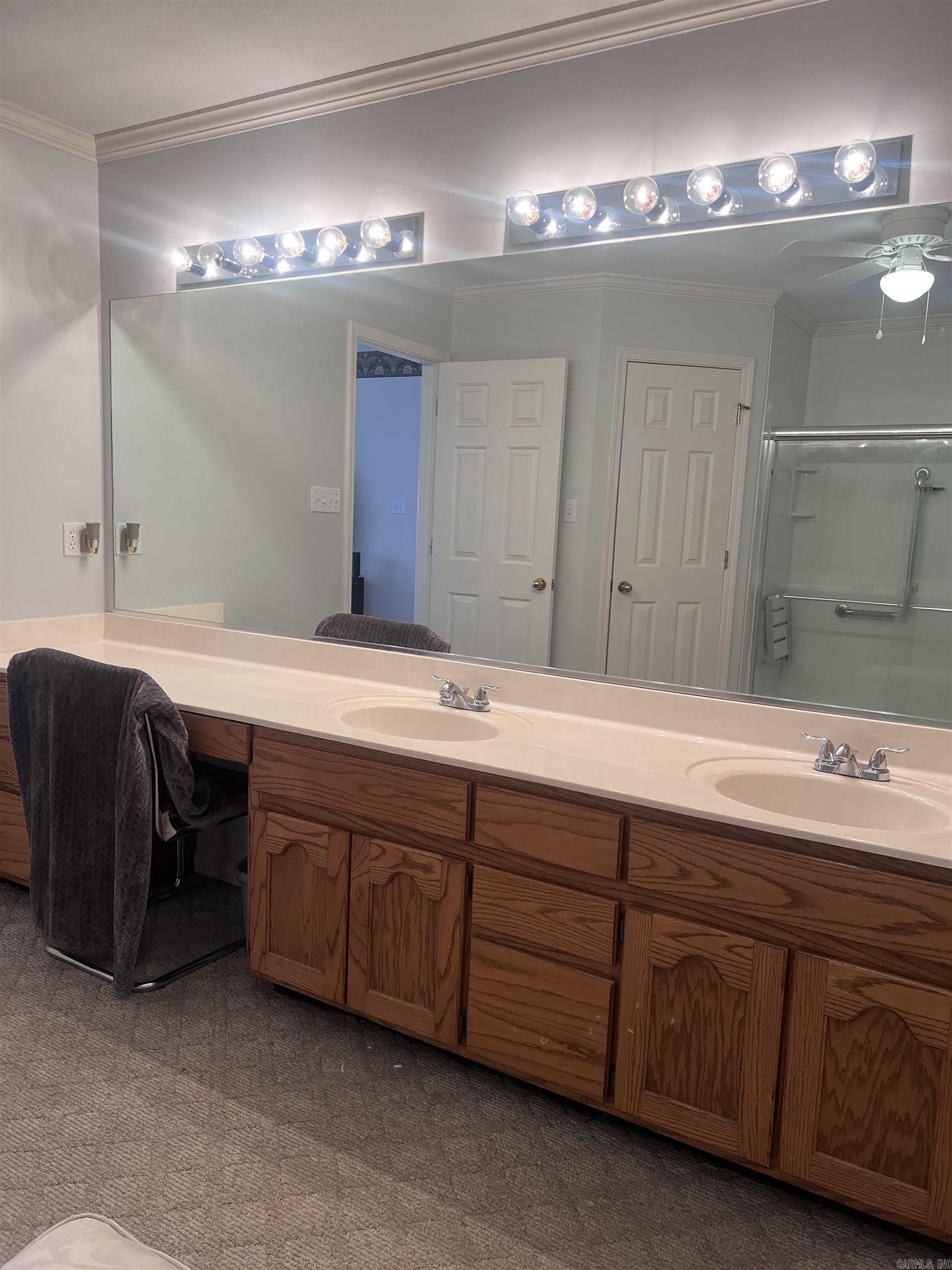 Smoking Oaks - Residential