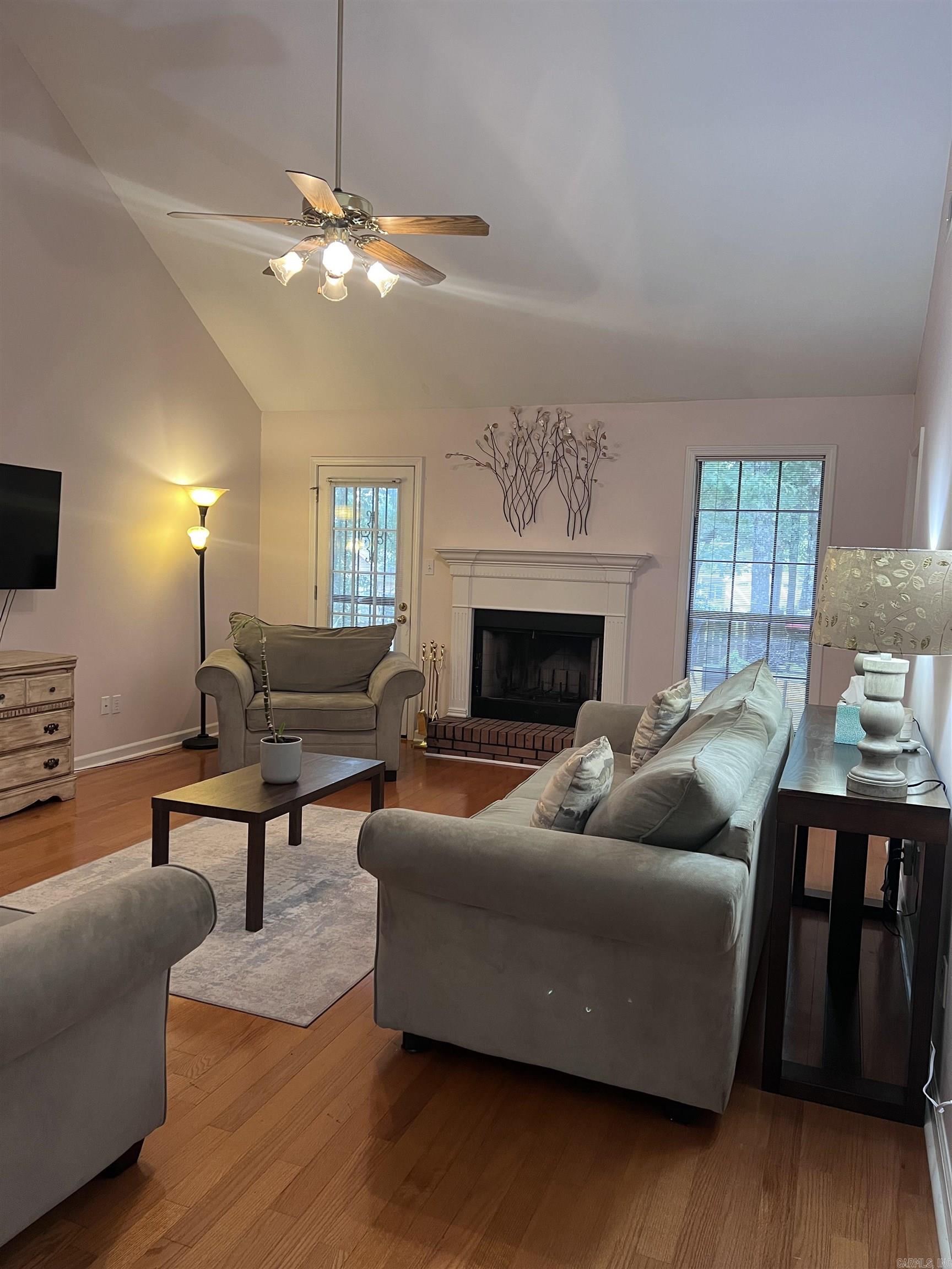 Smoking Oaks - Residential