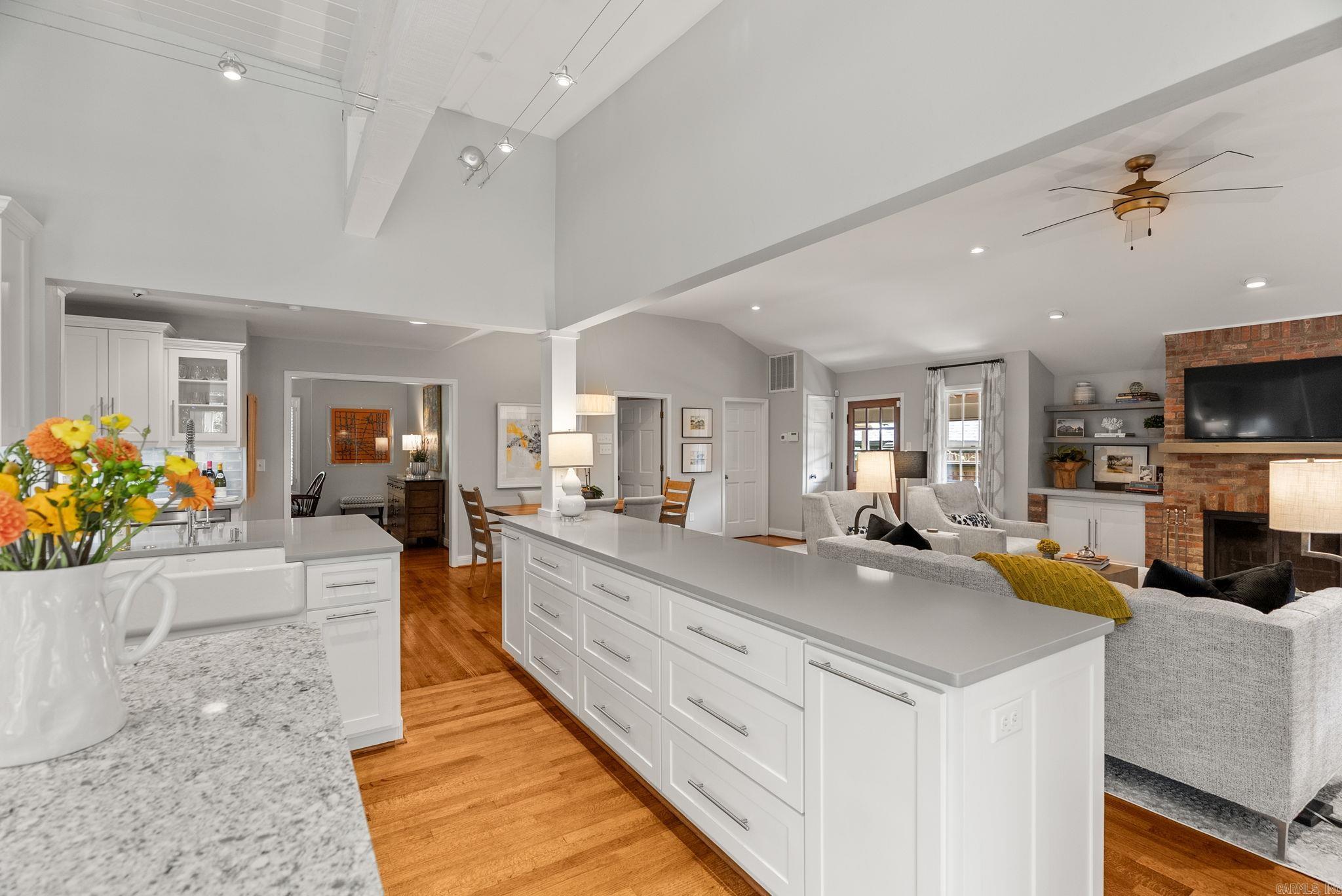 GRANDVIEW - Residential