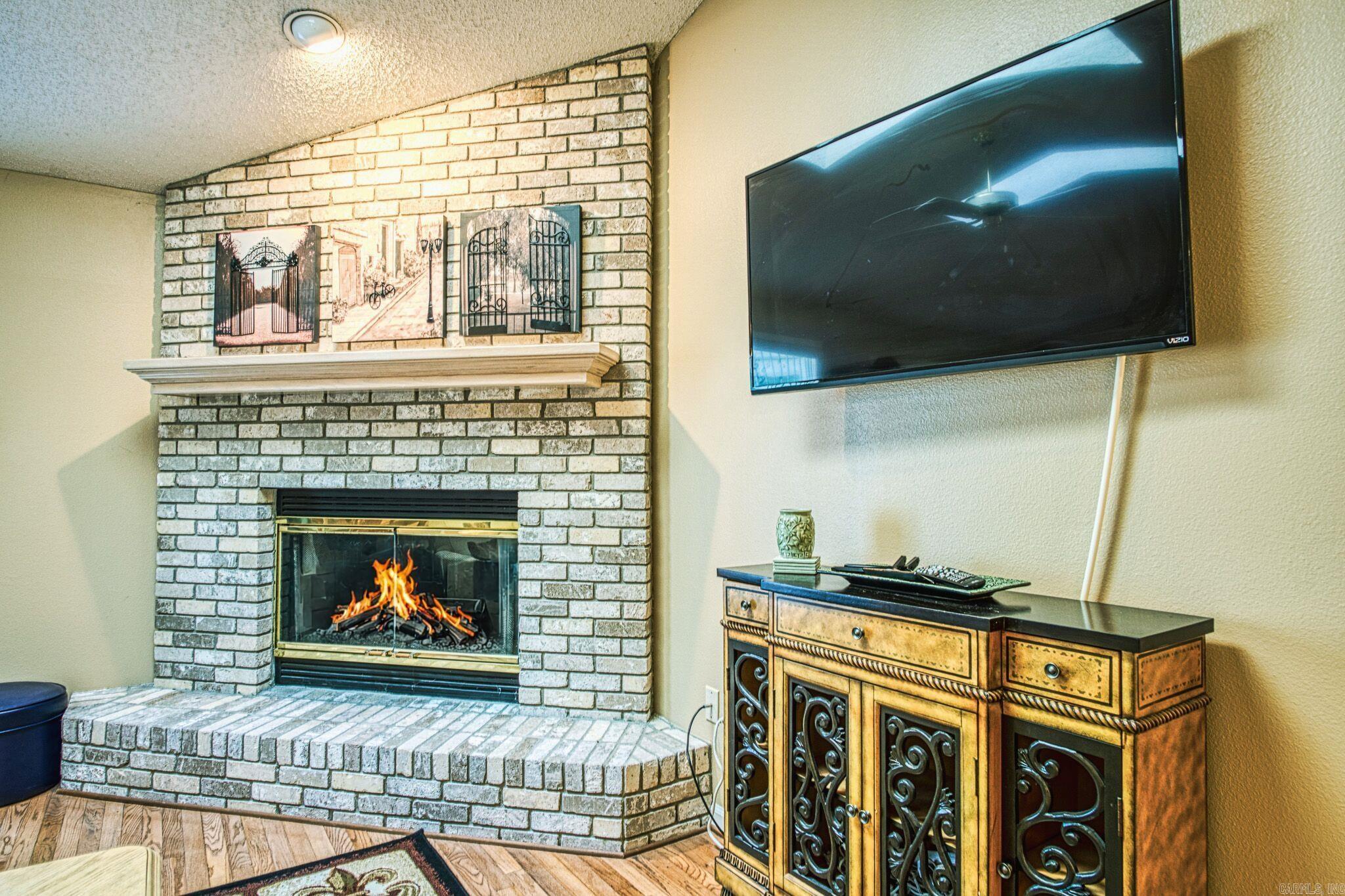 Entrada - Residential