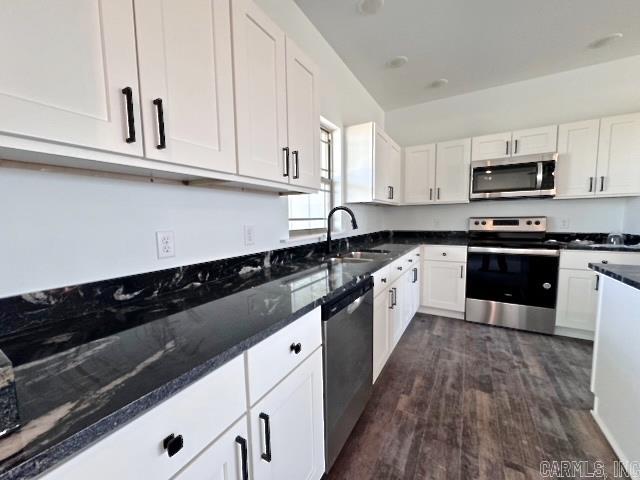 RIVER BACK ESTATES - Residential