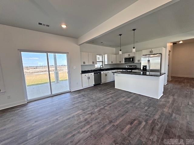 RIVER BACK ESTATES - Residential