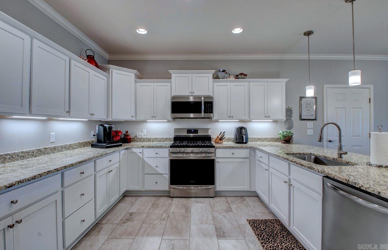 MOUNTAIN TERRACE ESTATES TOWNHOM - Residential