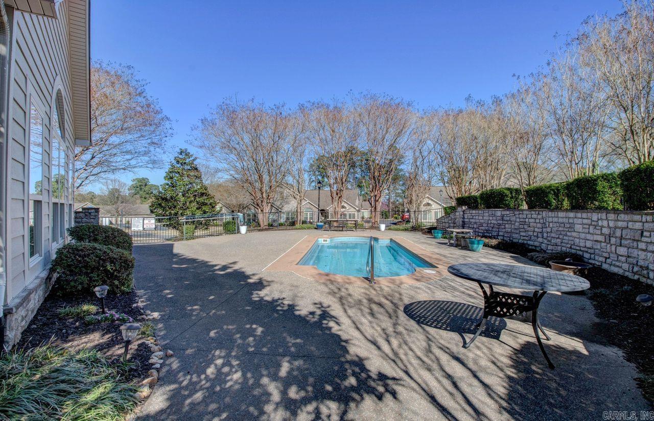 MOUNTAIN TERRACE ESTATES TOWNHOM - Residential