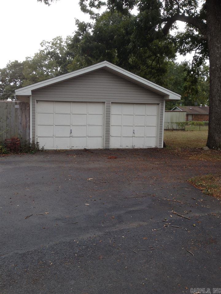 Delta Lawn - Residential