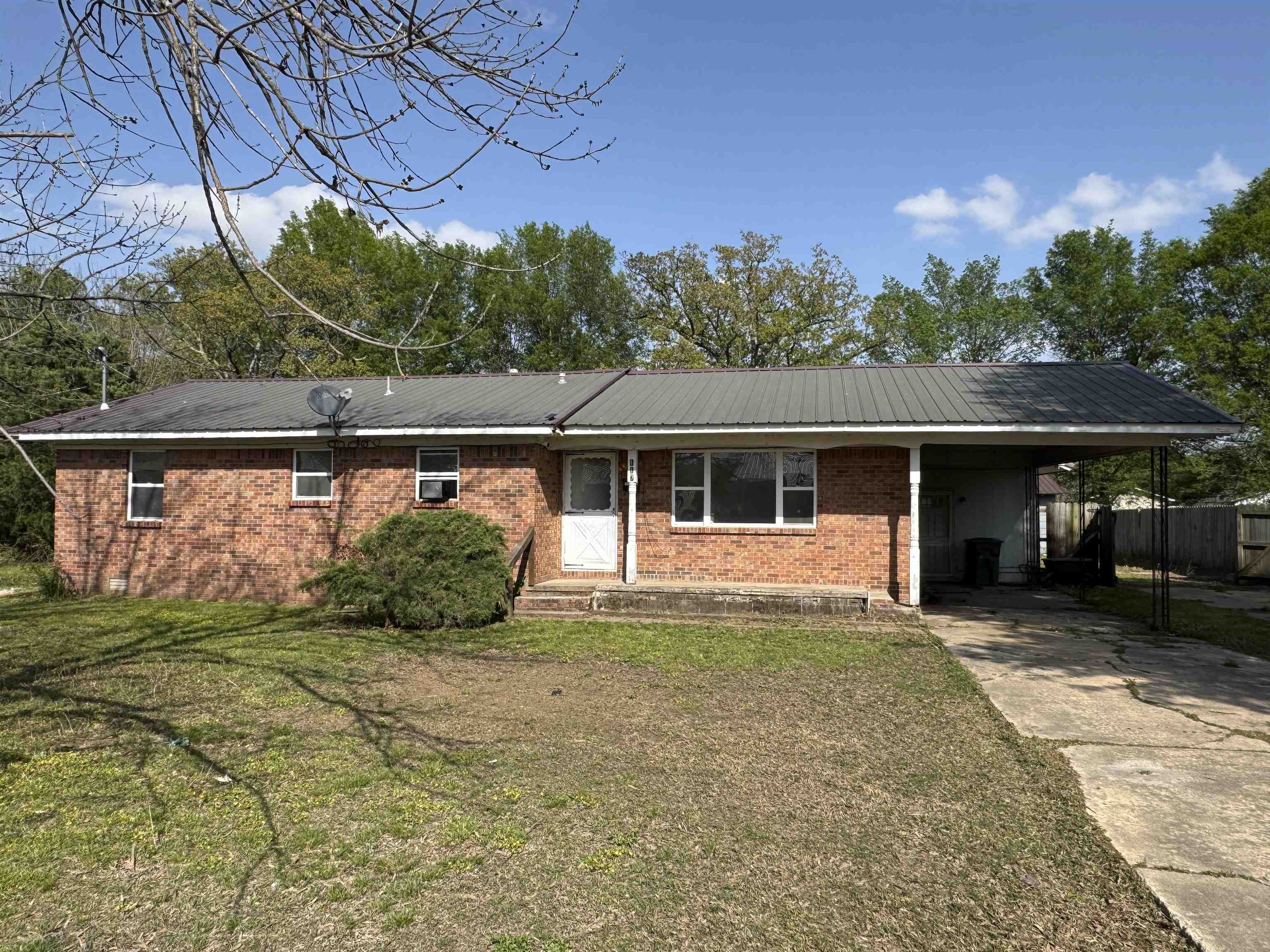 Charming Fixer-Upper in the Heart of Walnut Ridge! This spacious 3-bedroom, 2-bath home with a bonus room offers 1,942 square feet of living space, perfect for anyone looking to create their dream home. Nestled on an oversized lot, this property provides plenty of room to grow both inside and out. You'll love the central location, just minutes from public schools, local shops, and all that Walnut Ridge has to offer. The home features a metal roof, two parking areas, a 1-car carport, and a detached workshopāideal for storage, hobbies or extra workspace and storage. While the home does need some work, it has great bones and endless potential. Whether you're an investor, a first-time buyer looking to build equity, or someone who sees the value in a little TLC, this property is worth a look! sold as is where is. Don't miss the opportunity to own a great piece of Walnut Ridge with space, location, and potential all in one.