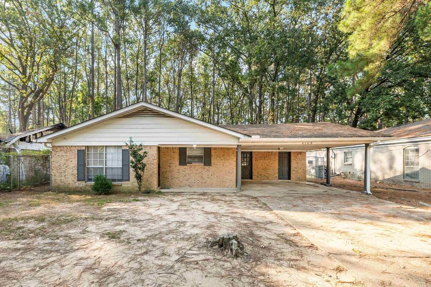 Motivated Seller, offering an additional $4,000 in closing costs with acceptable offer! Welcome to 5709 Chaucer Lane — a charming 3-bedroom, 2-bath ranch home in the Upper Baseline / Windamere neighborhood. Built in 1969, this detached home has had some updates but has a classic layout and plenty of kitchen space. It sits on a generous lot, offering plenty of indoor and outdoor space for living and entertaining. Don’t miss your opportunity to see it before it’s gone!