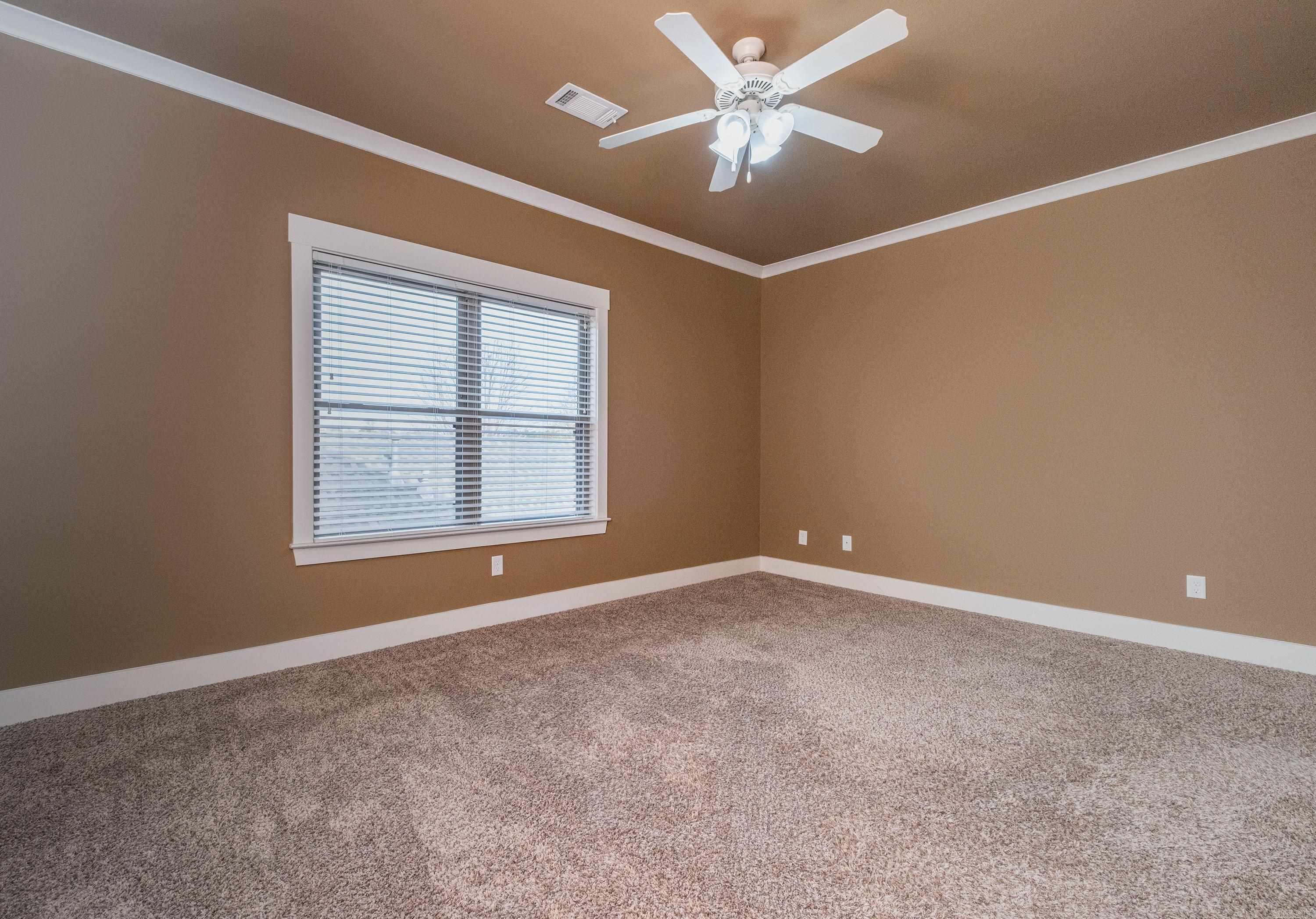 HURRICANE LAKE EST - Residential