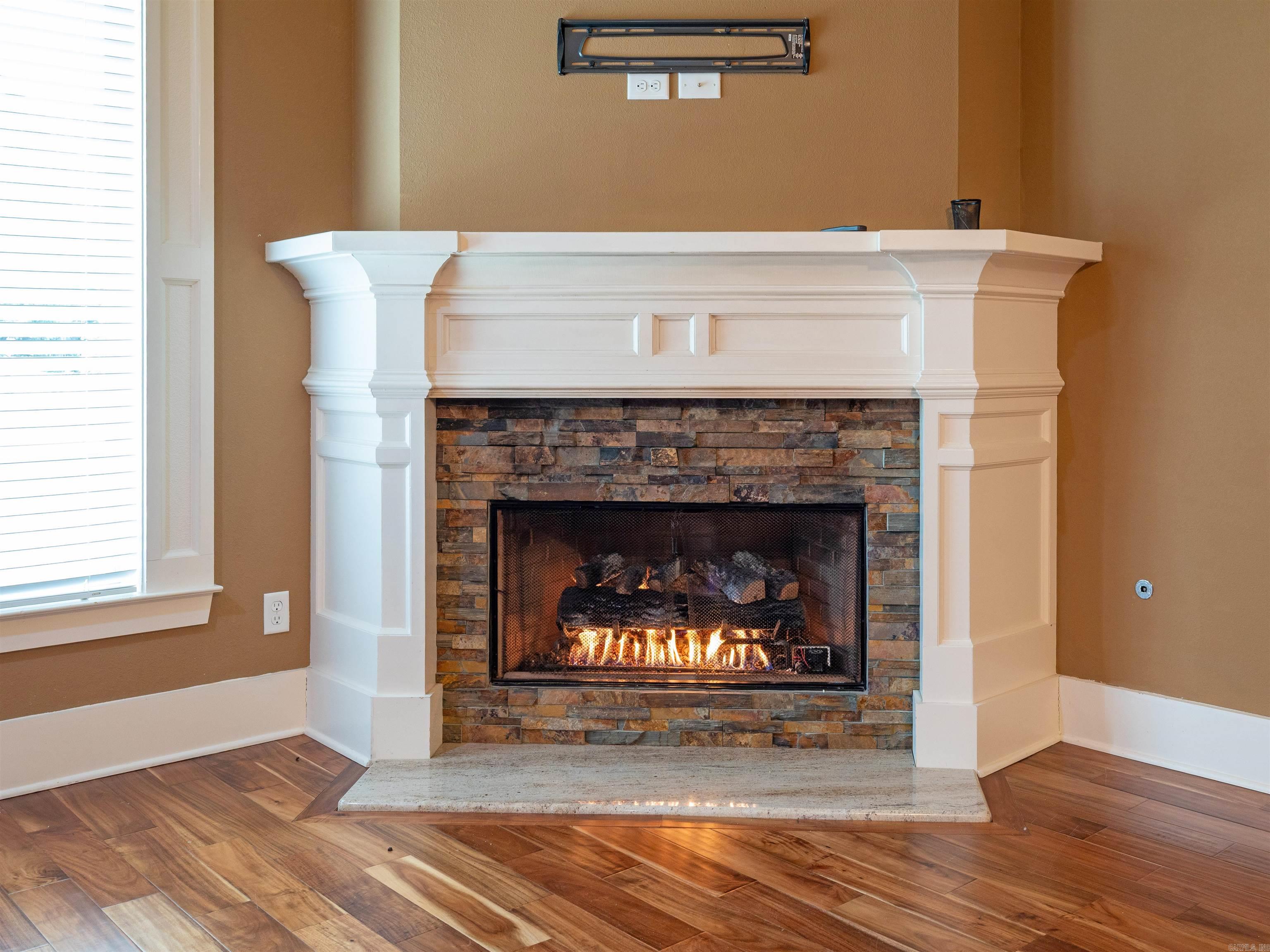 HURRICANE LAKE EST - Residential