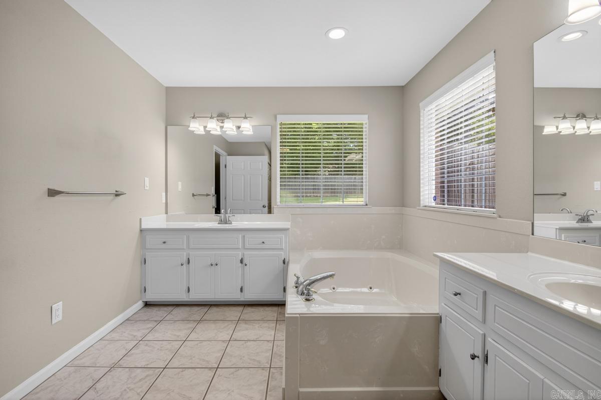 ROYAL OAKS - Residential