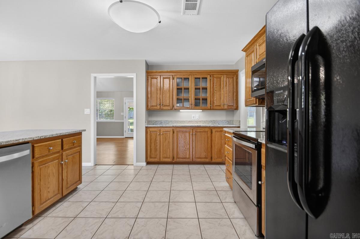 ROYAL OAKS - Residential