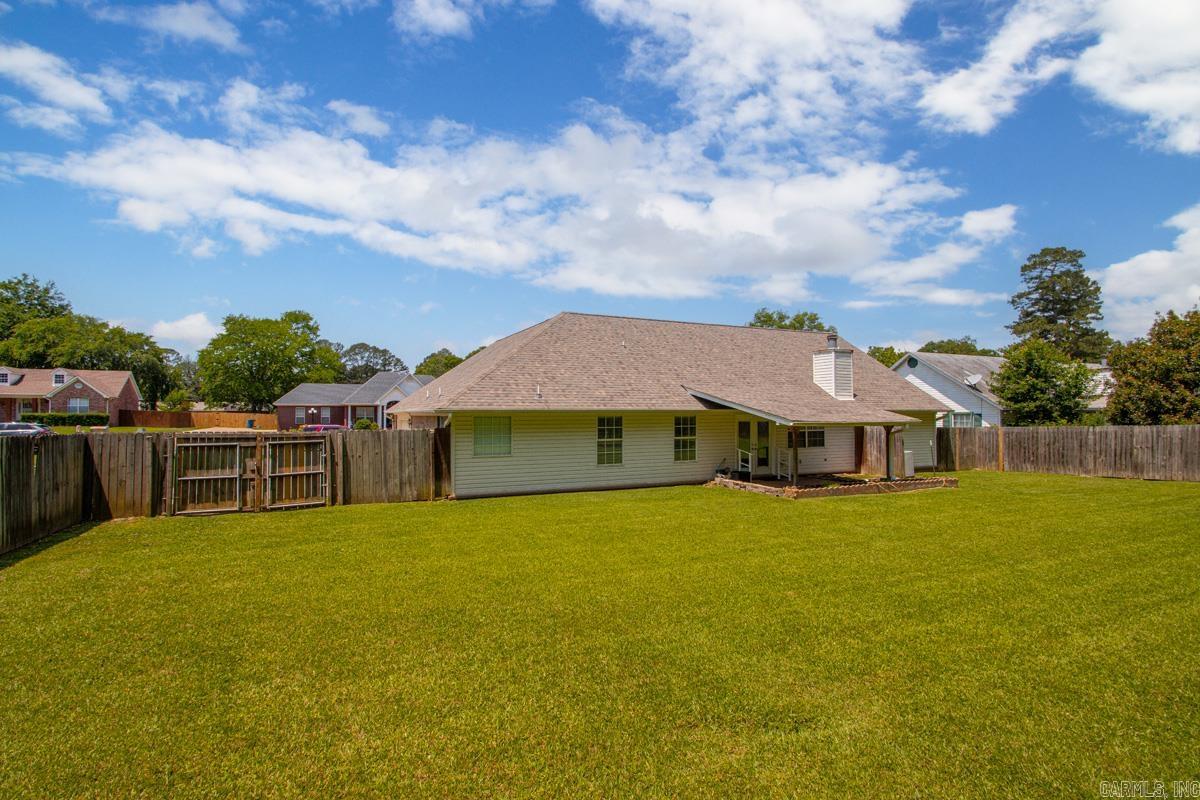 ROYAL OAKS - Residential