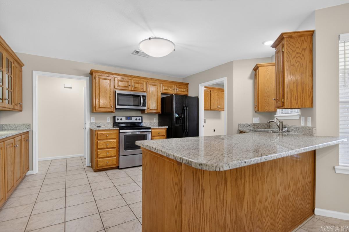 ROYAL OAKS - Residential