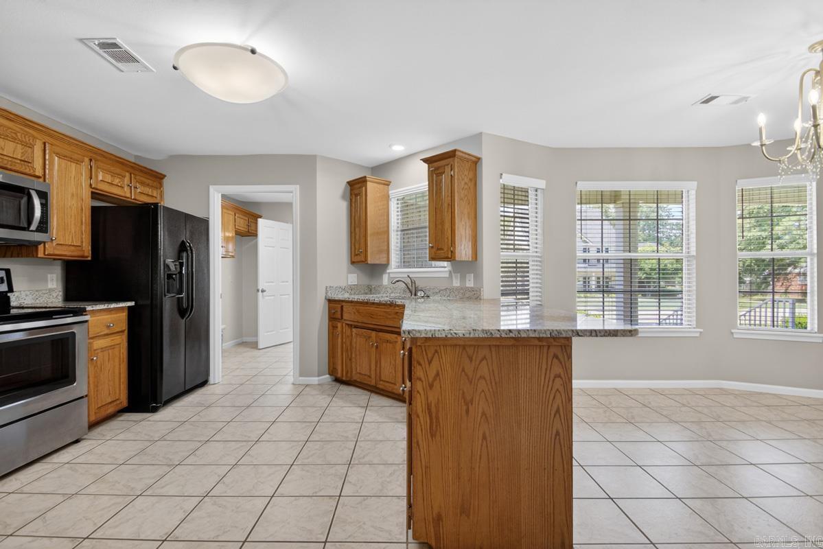 ROYAL OAKS - Residential