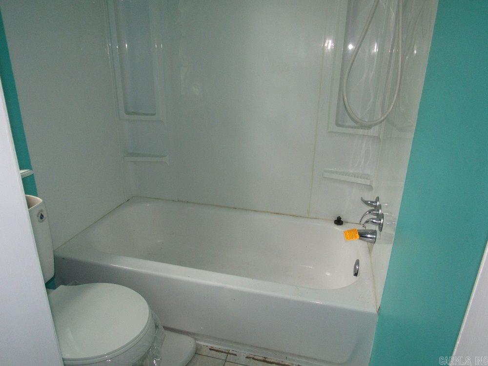 ARBOR OAKS - Residential