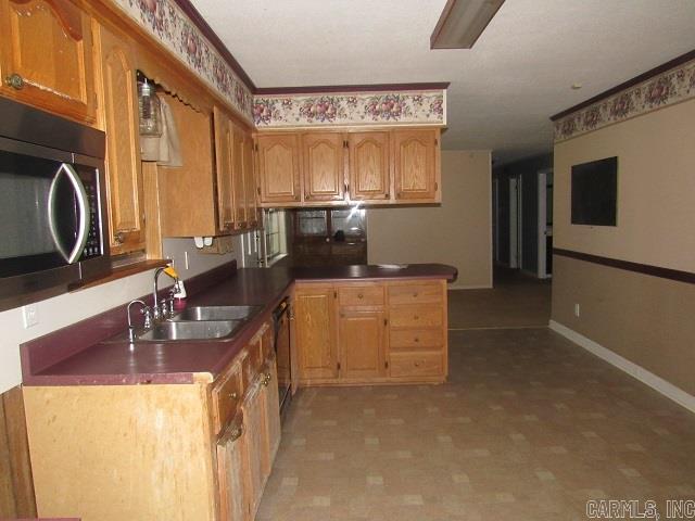 ARBOR OAKS - Residential