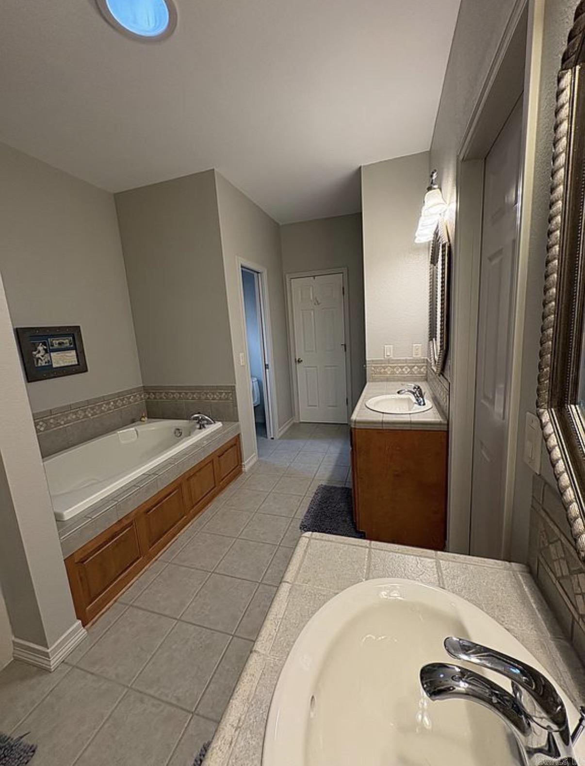 Fountain Lake - Residential