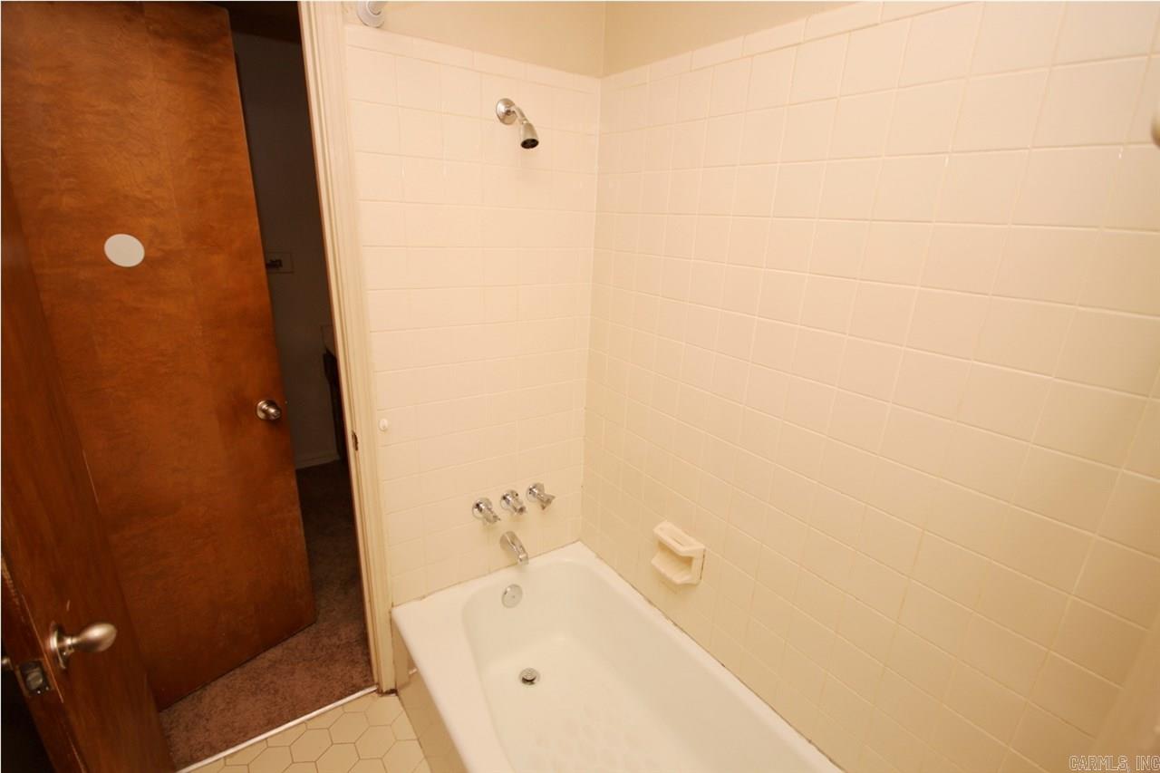 Faucette - Residential Lease