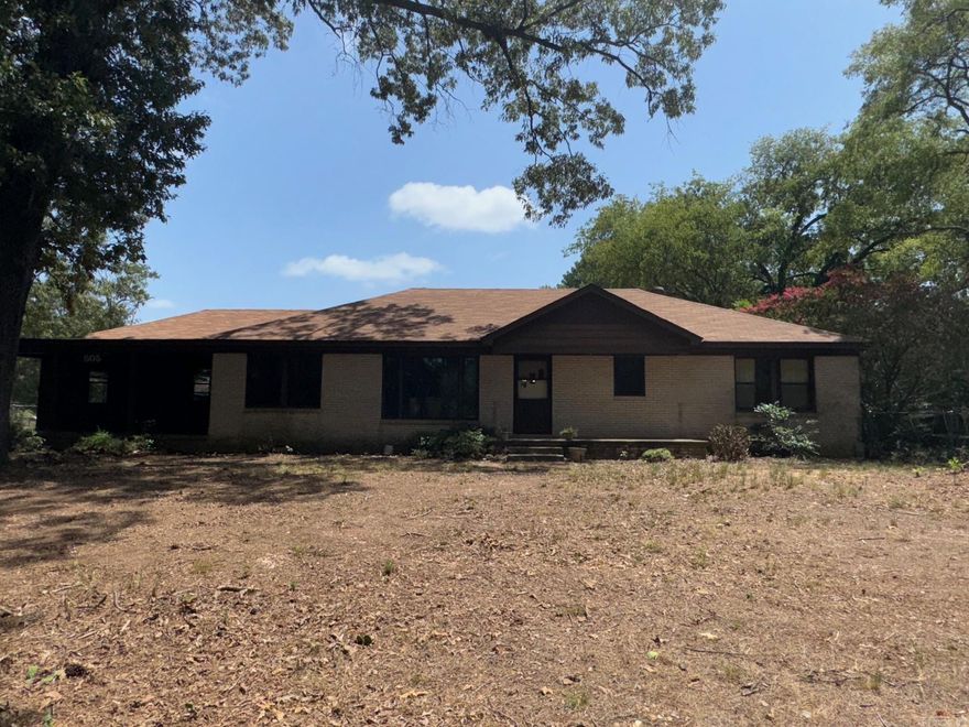 Beautiful home in the heart of Benton, 2 minutes away from everything. Has a Great fenced in back yard, plenty of room for the kids to run and play. There is a RV shed and another slab ready for whatever you want to build on it.  New roof in 2017. Hardwood floors, Formal Dining room. Crown molding. This home is ready for a new family, and new memories.  This home is priced to sale. And will go quick so hurry and call for a private showing.  AGENTS SEE REMARKS