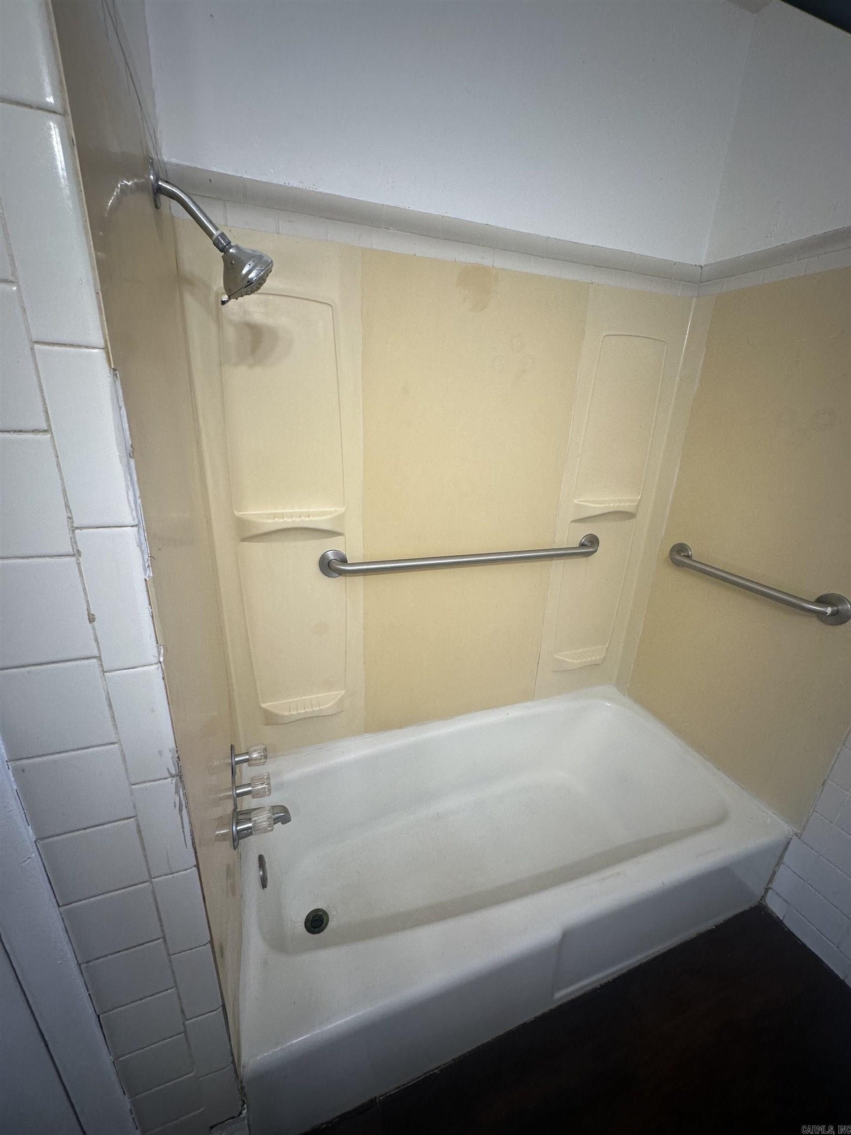 Duprees East Jack - Residential Lease