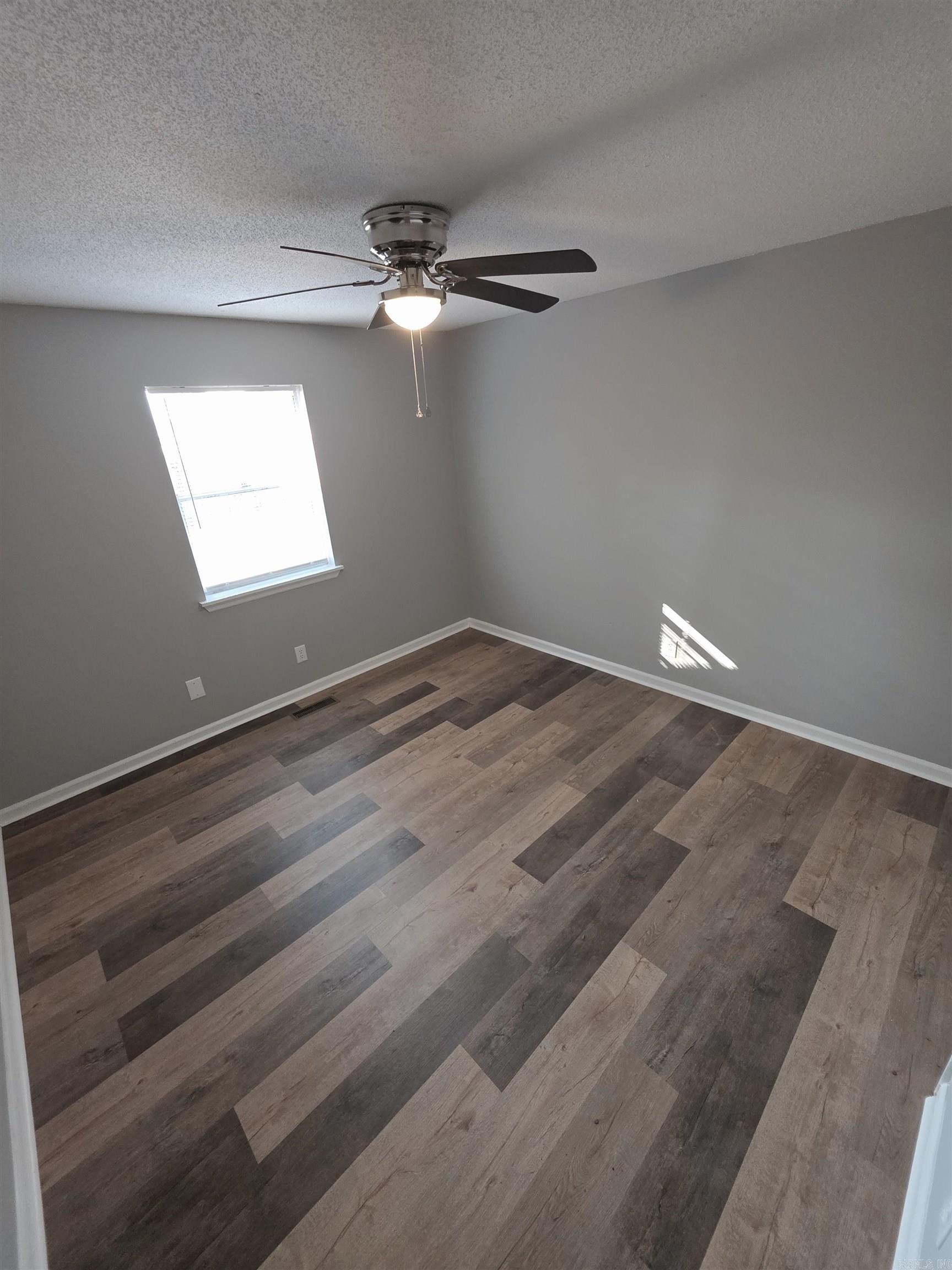 Royal Manor - Residential Lease