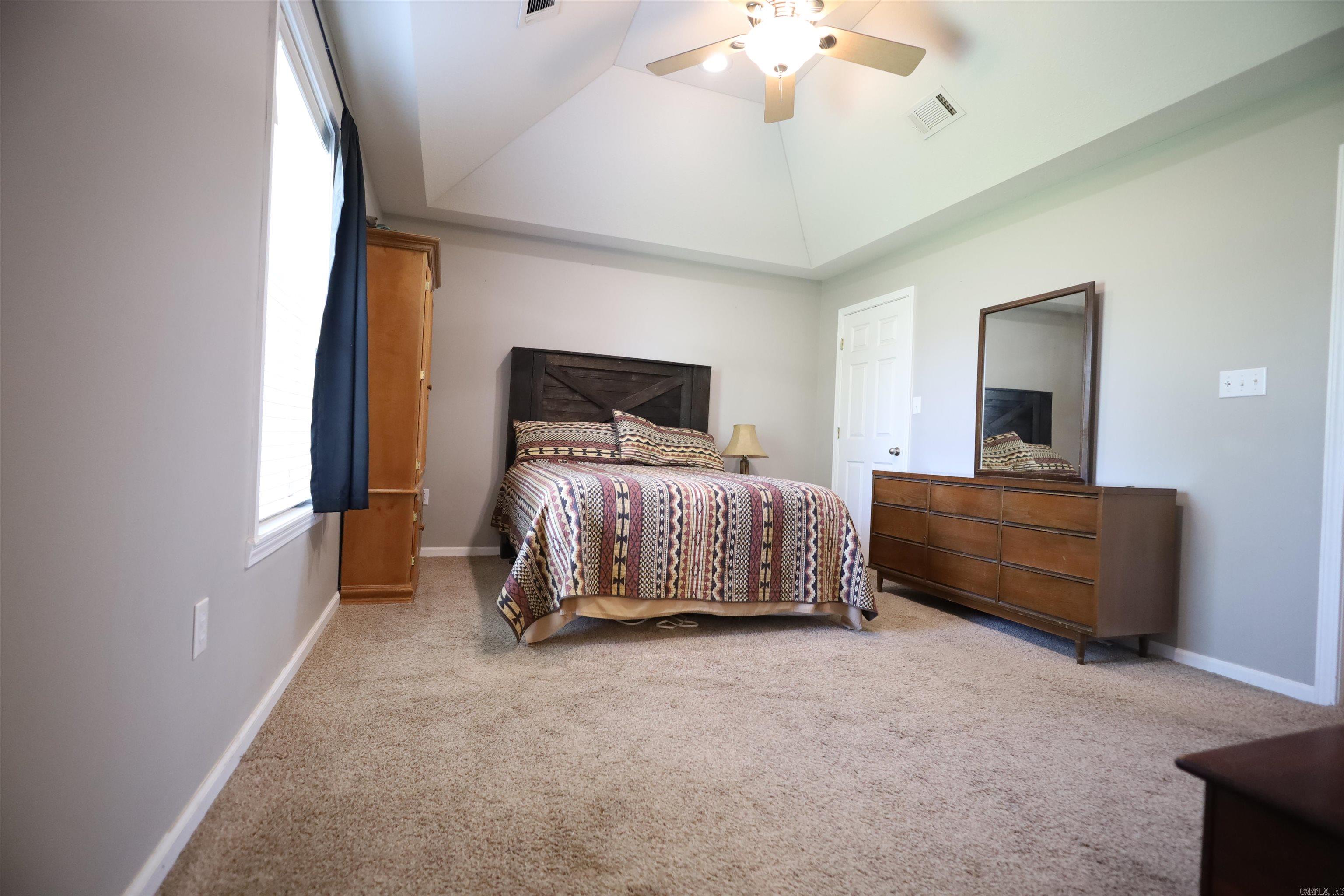 CARRIAGE HILL - Residential