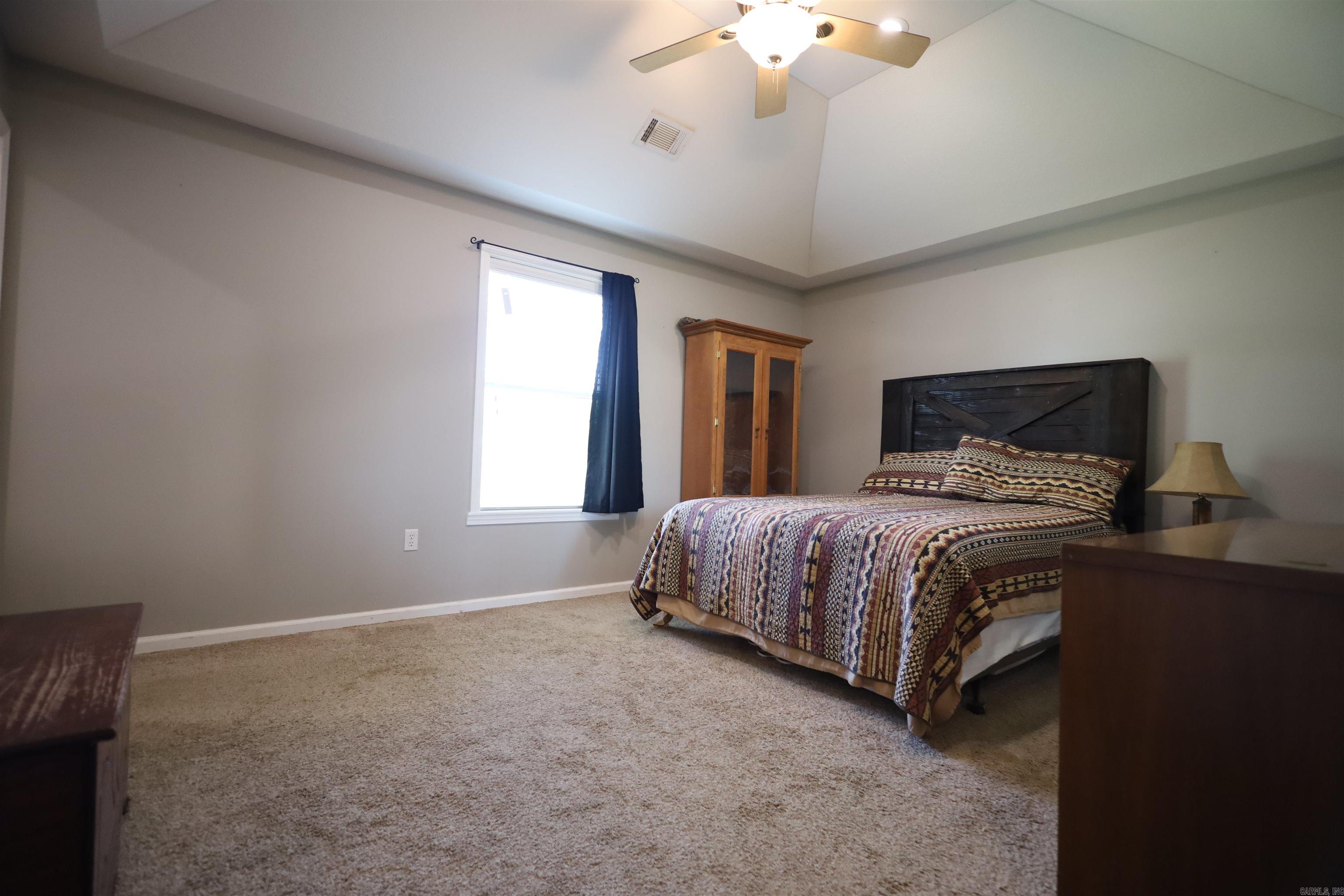 CARRIAGE HILL - Residential