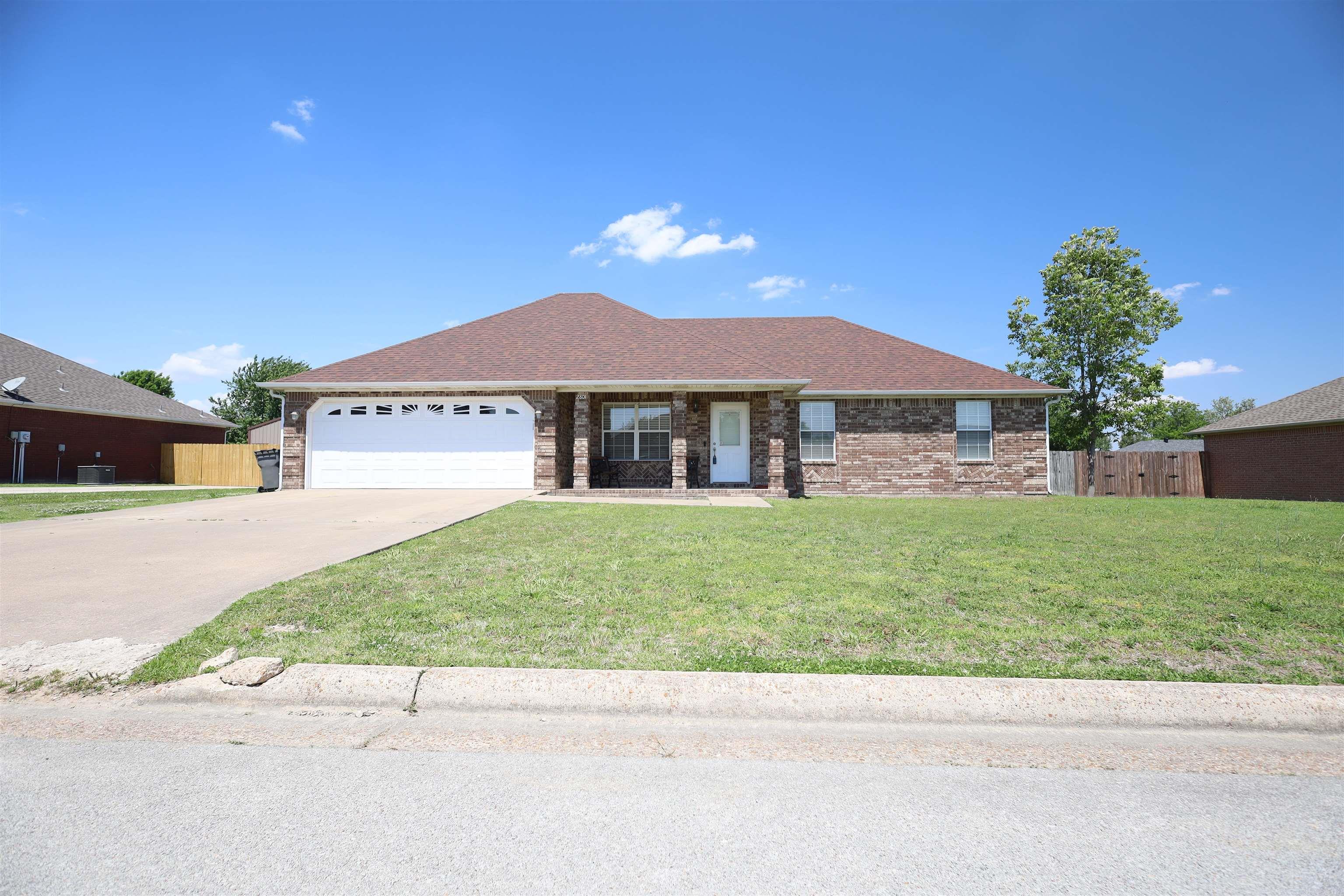 CARRIAGE HILL - Residential