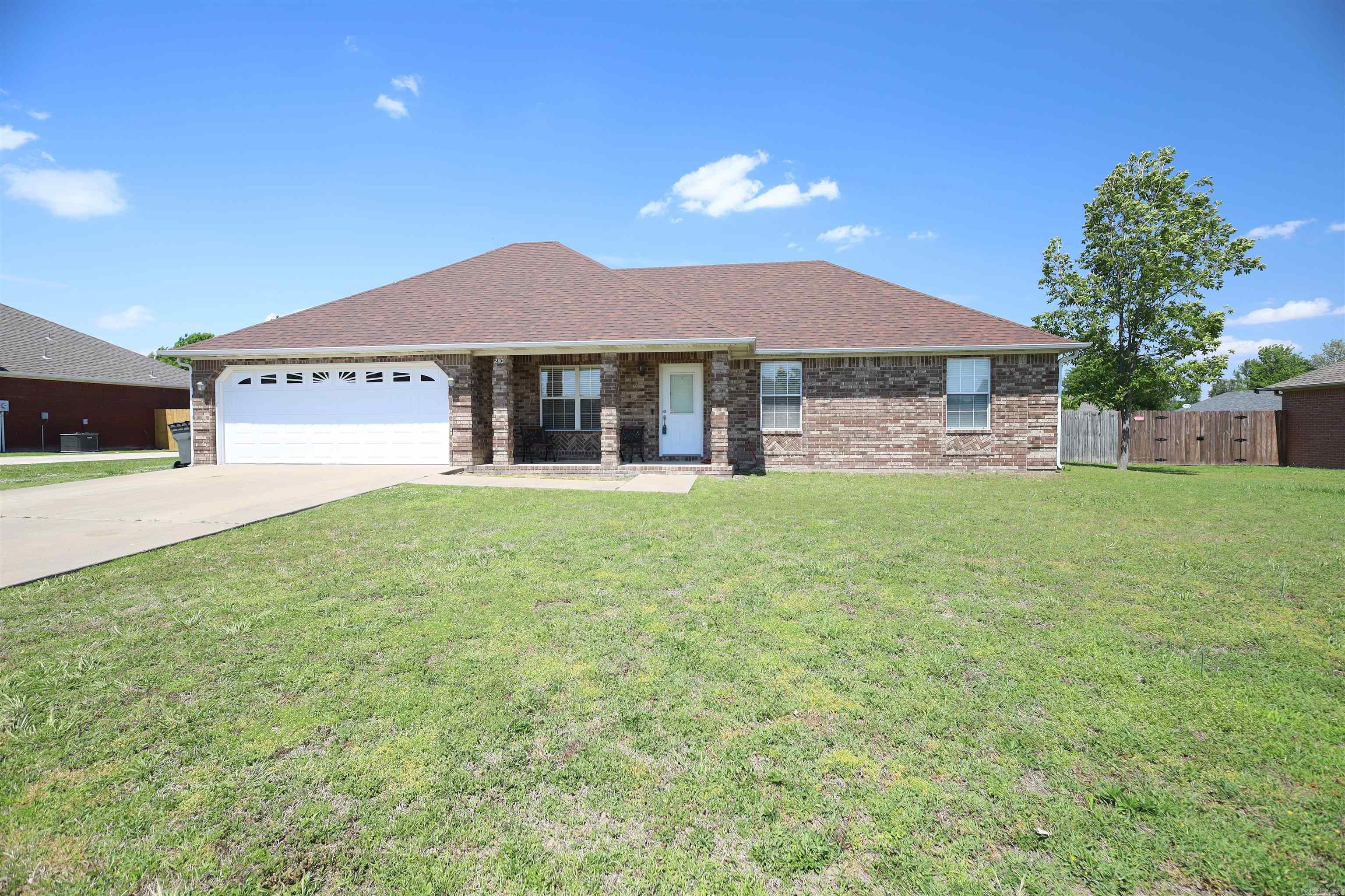 CARRIAGE HILL - Residential