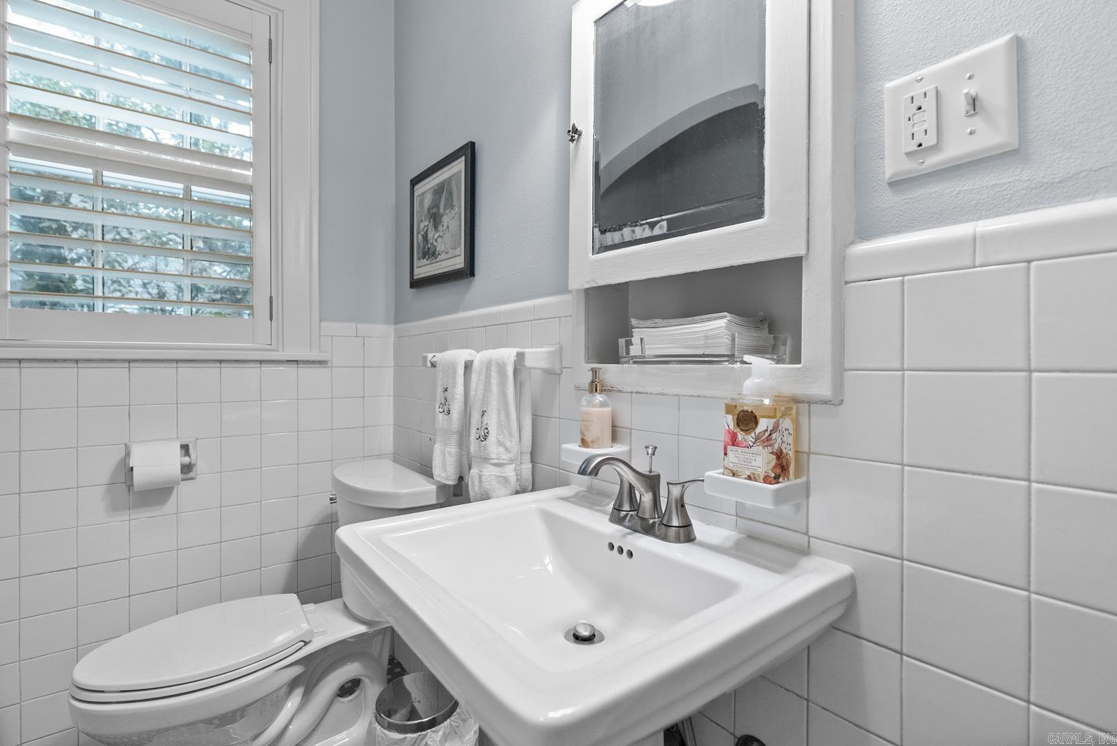 SHADOWLAWN - Residential