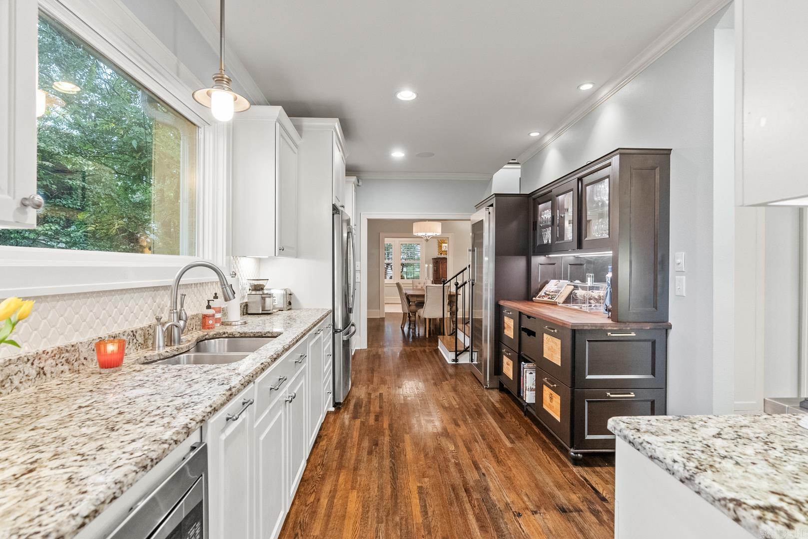 SHADOWLAWN - Residential