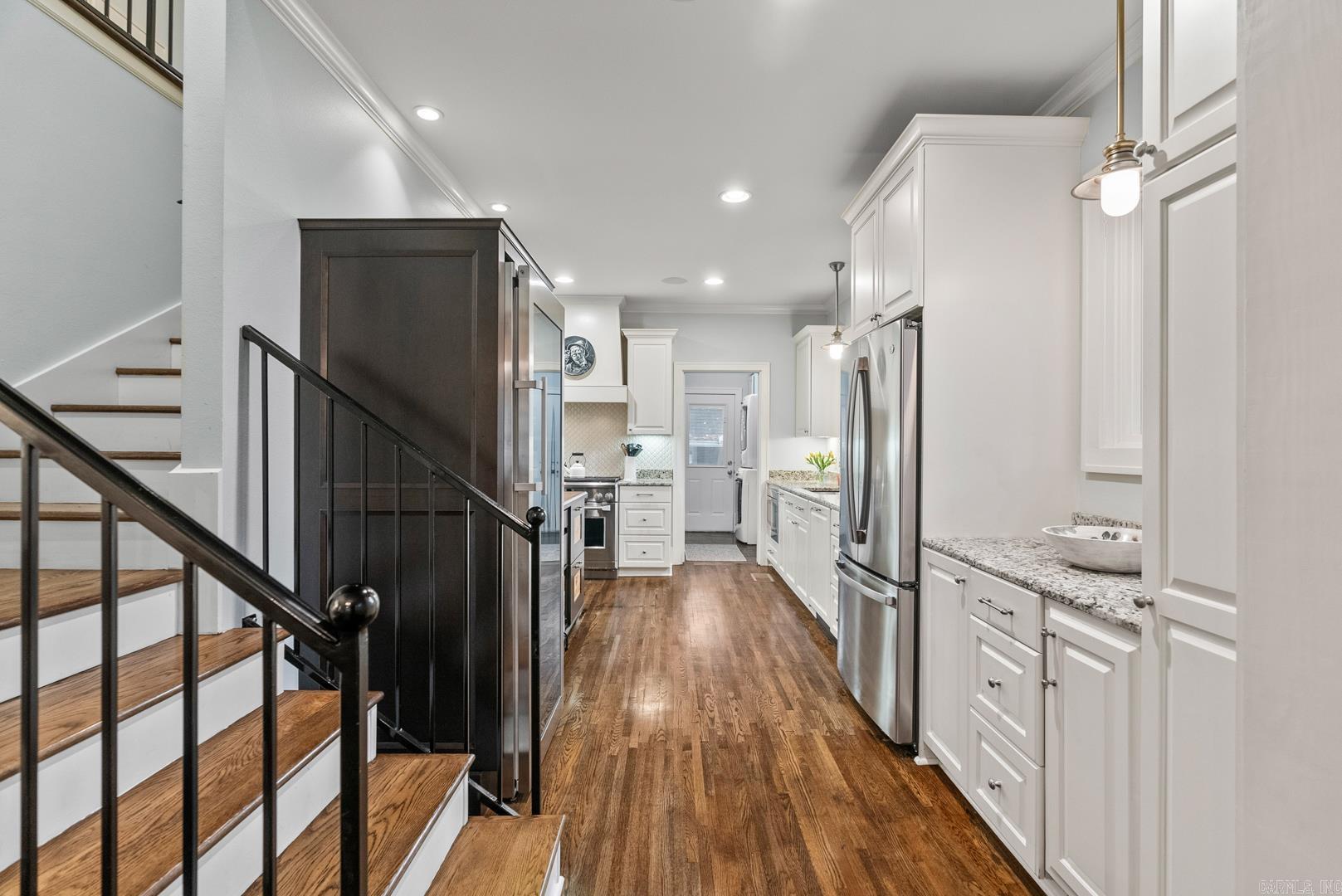 SHADOWLAWN - Residential