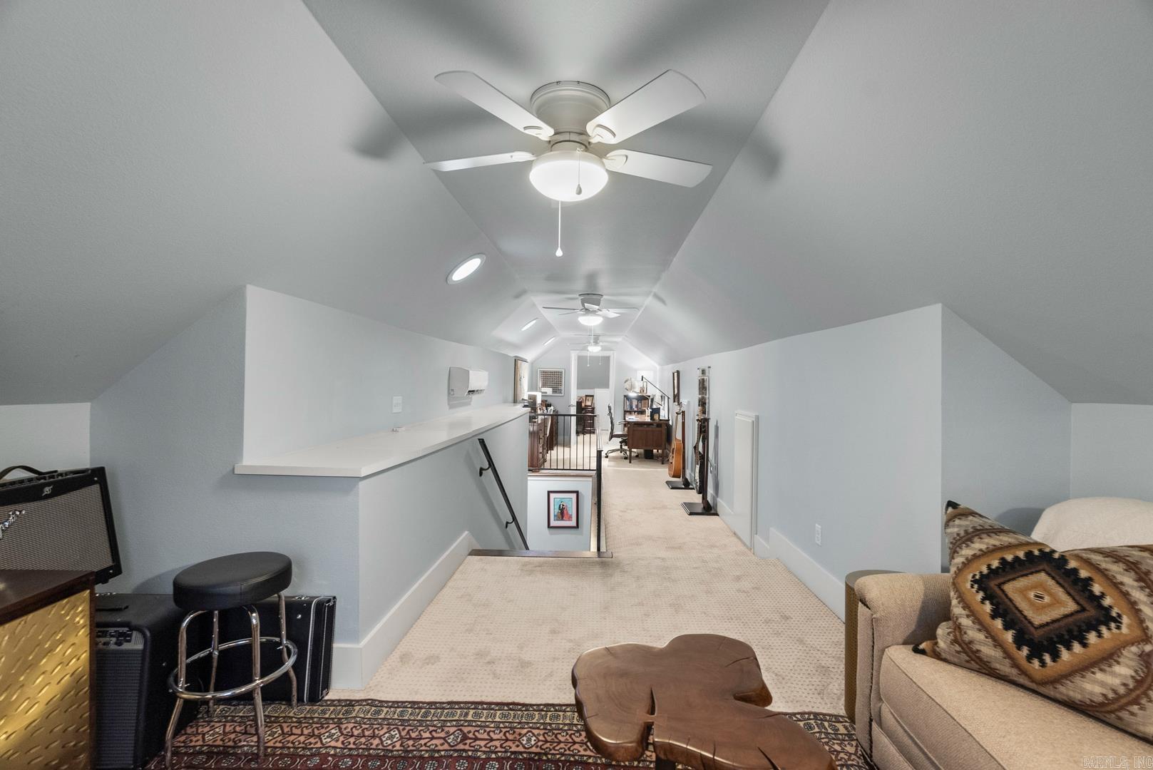 SHADOWLAWN - Residential