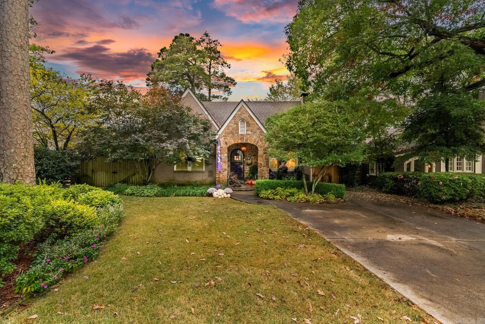 SHADOWLAWN - Residential