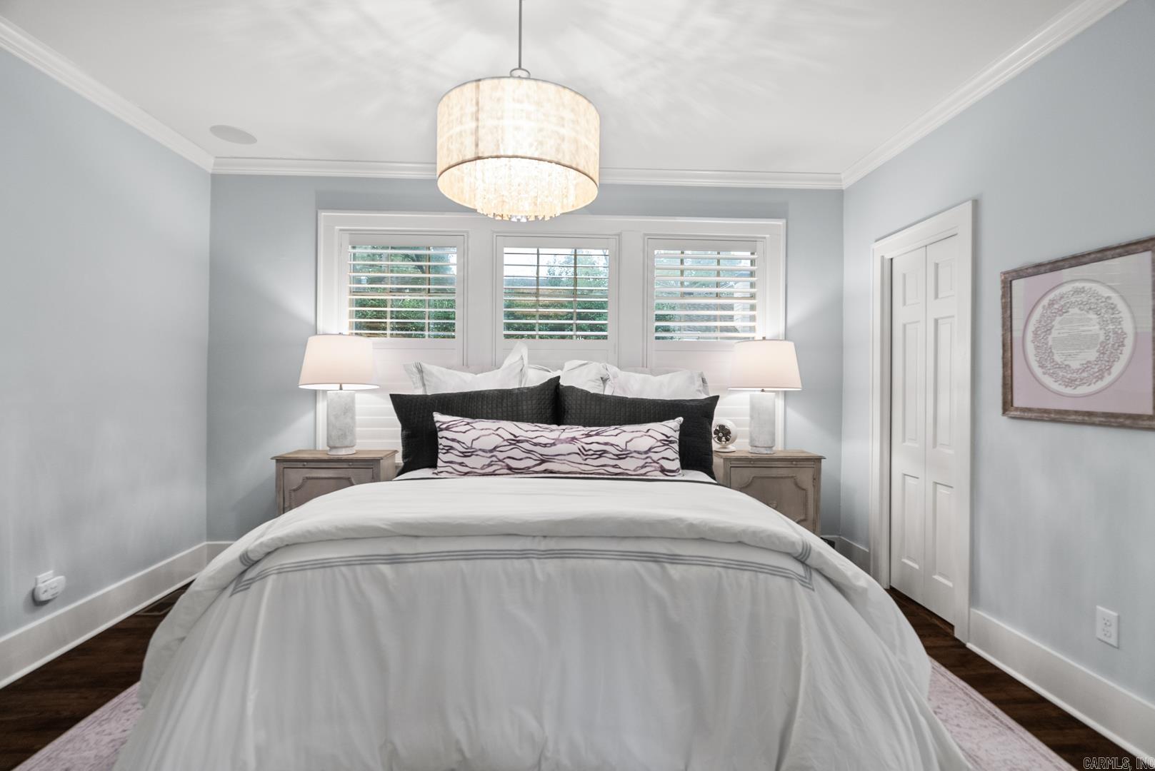 SHADOWLAWN - Residential