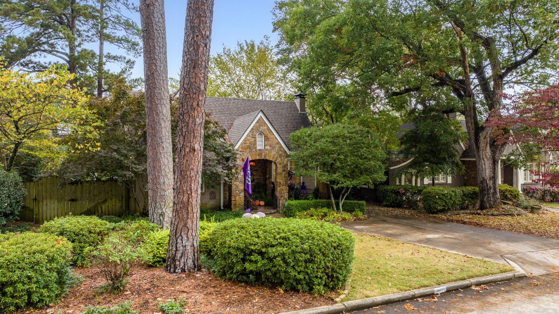 SHADOWLAWN - Residential