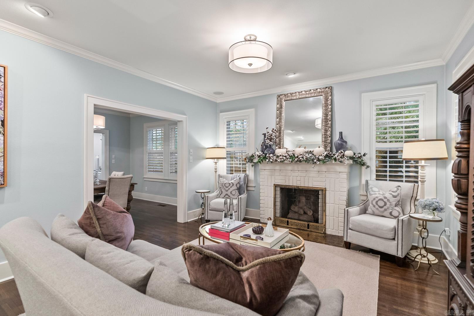 SHADOWLAWN - Residential