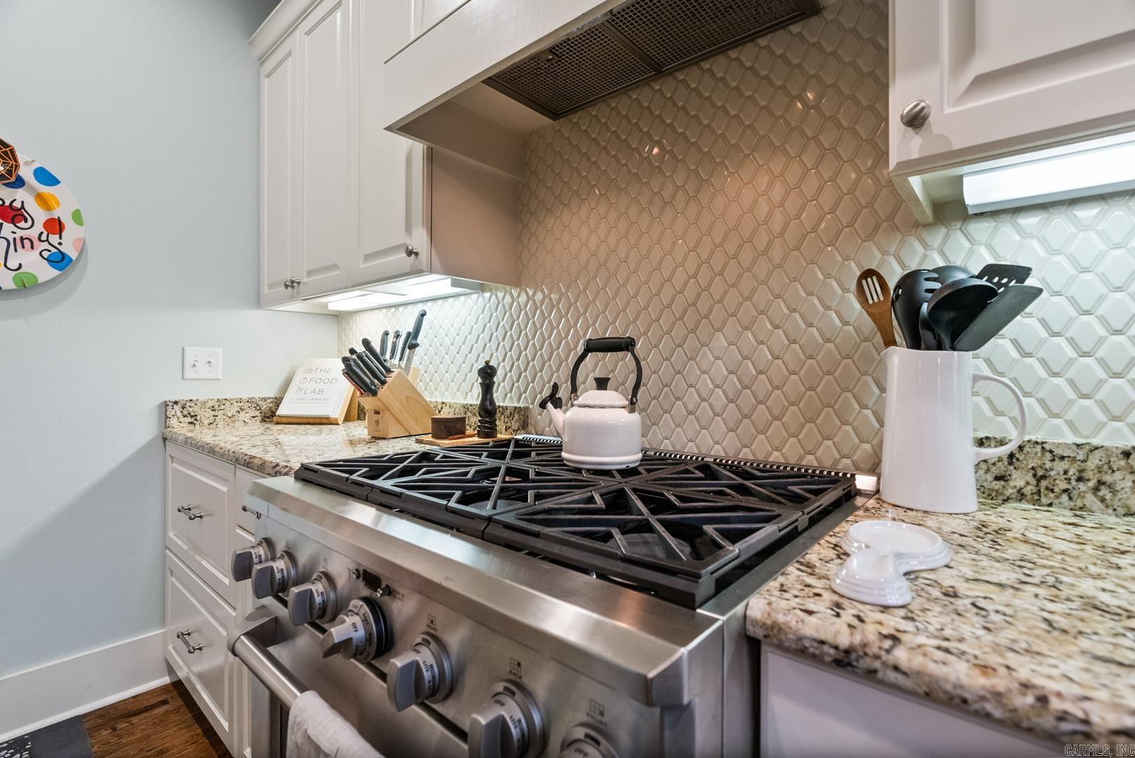 SHADOWLAWN - Residential