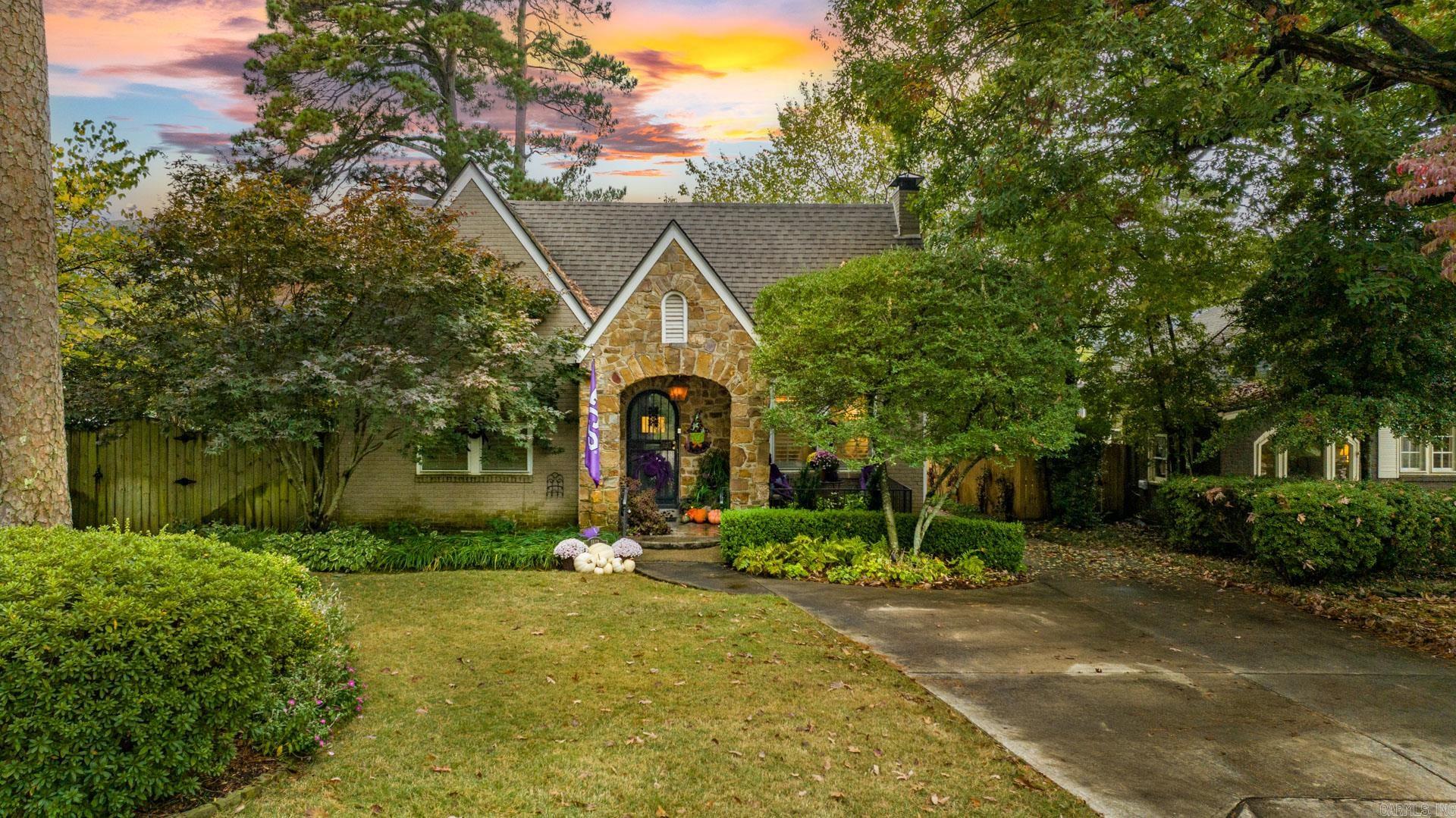 SHADOWLAWN - Residential