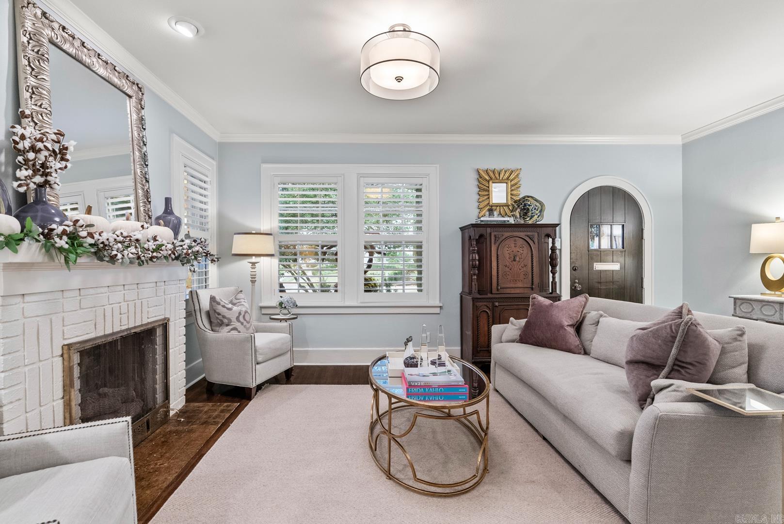 SHADOWLAWN - Residential