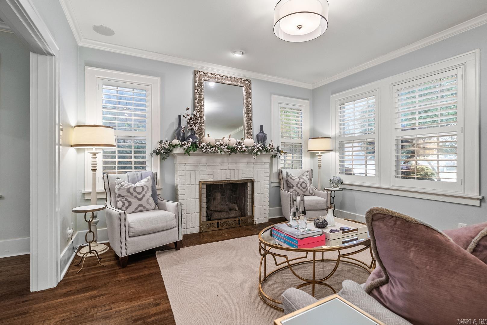 SHADOWLAWN - Residential