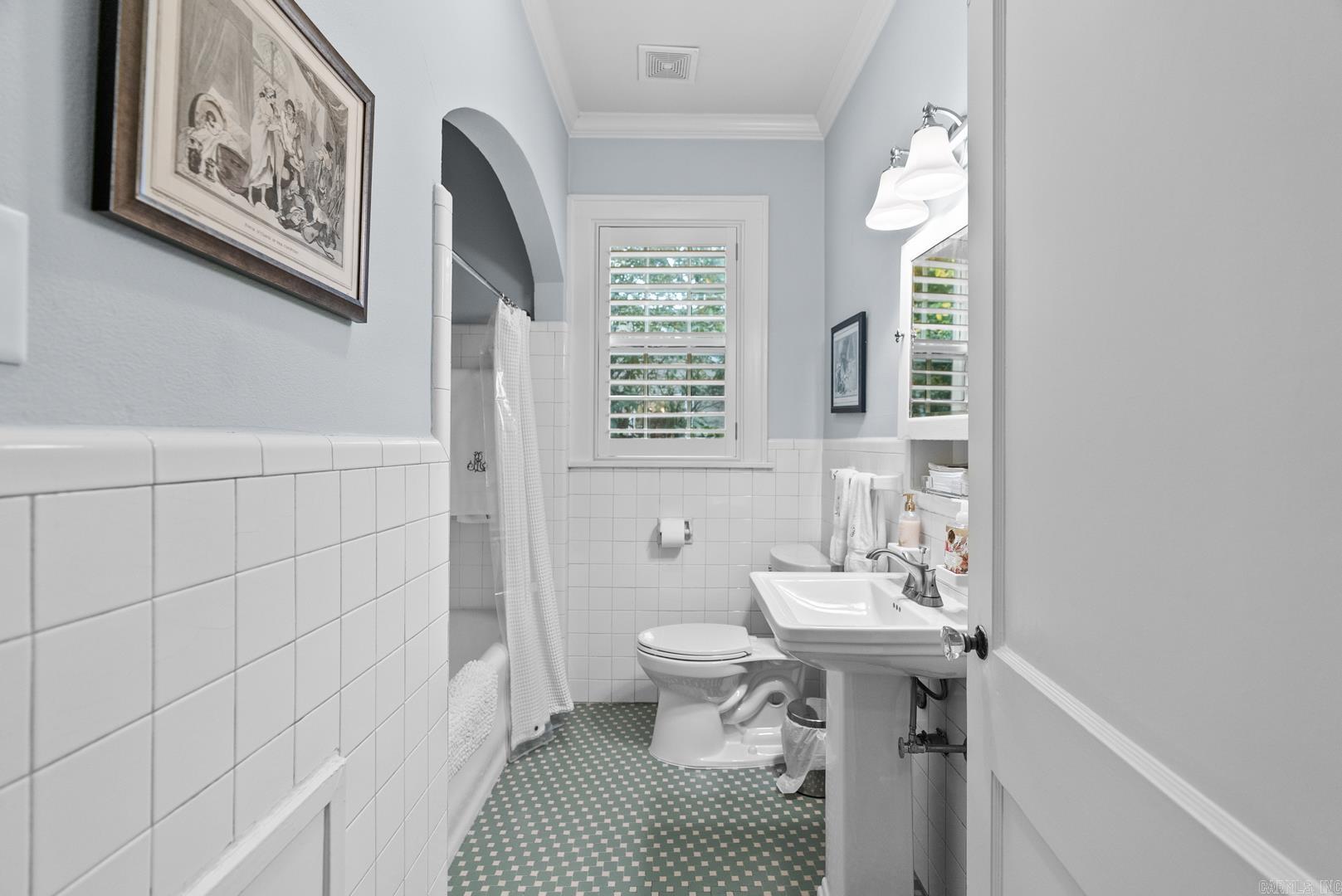 SHADOWLAWN - Residential