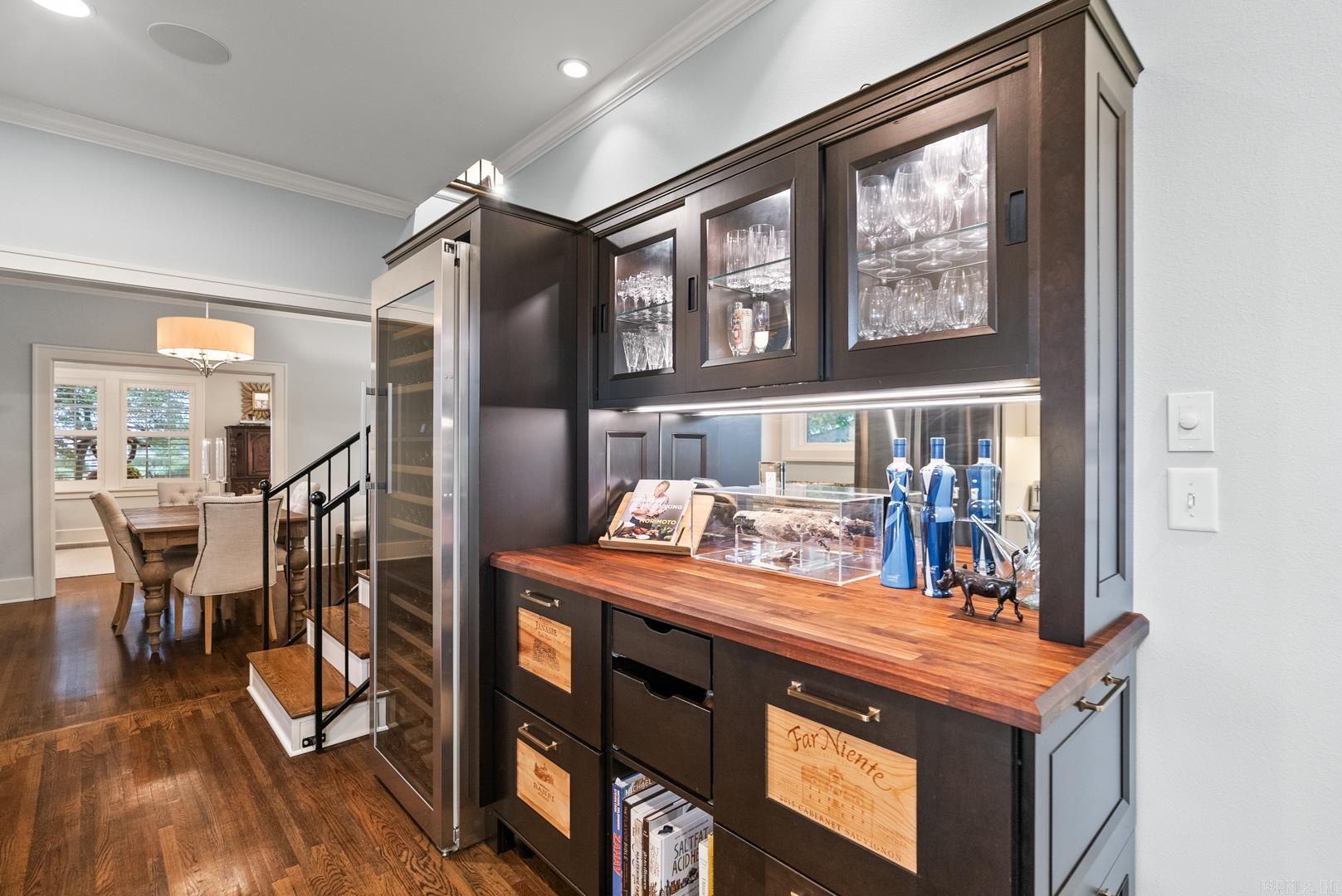 SHADOWLAWN - Residential