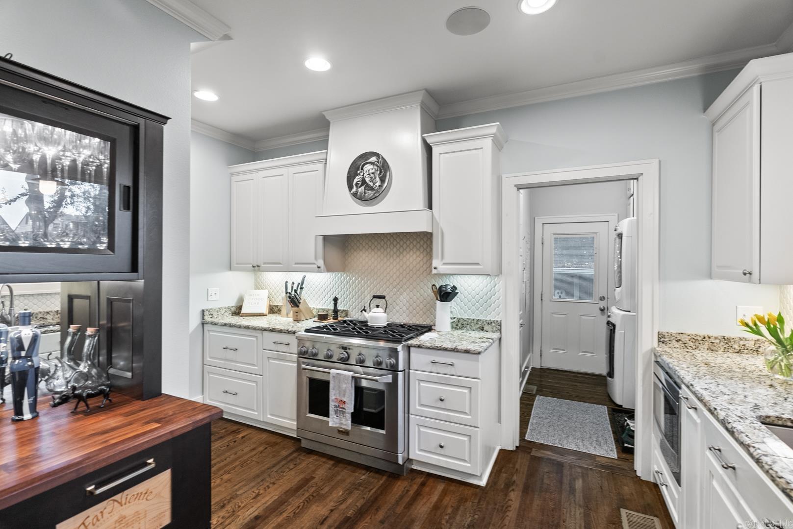 SHADOWLAWN - Residential